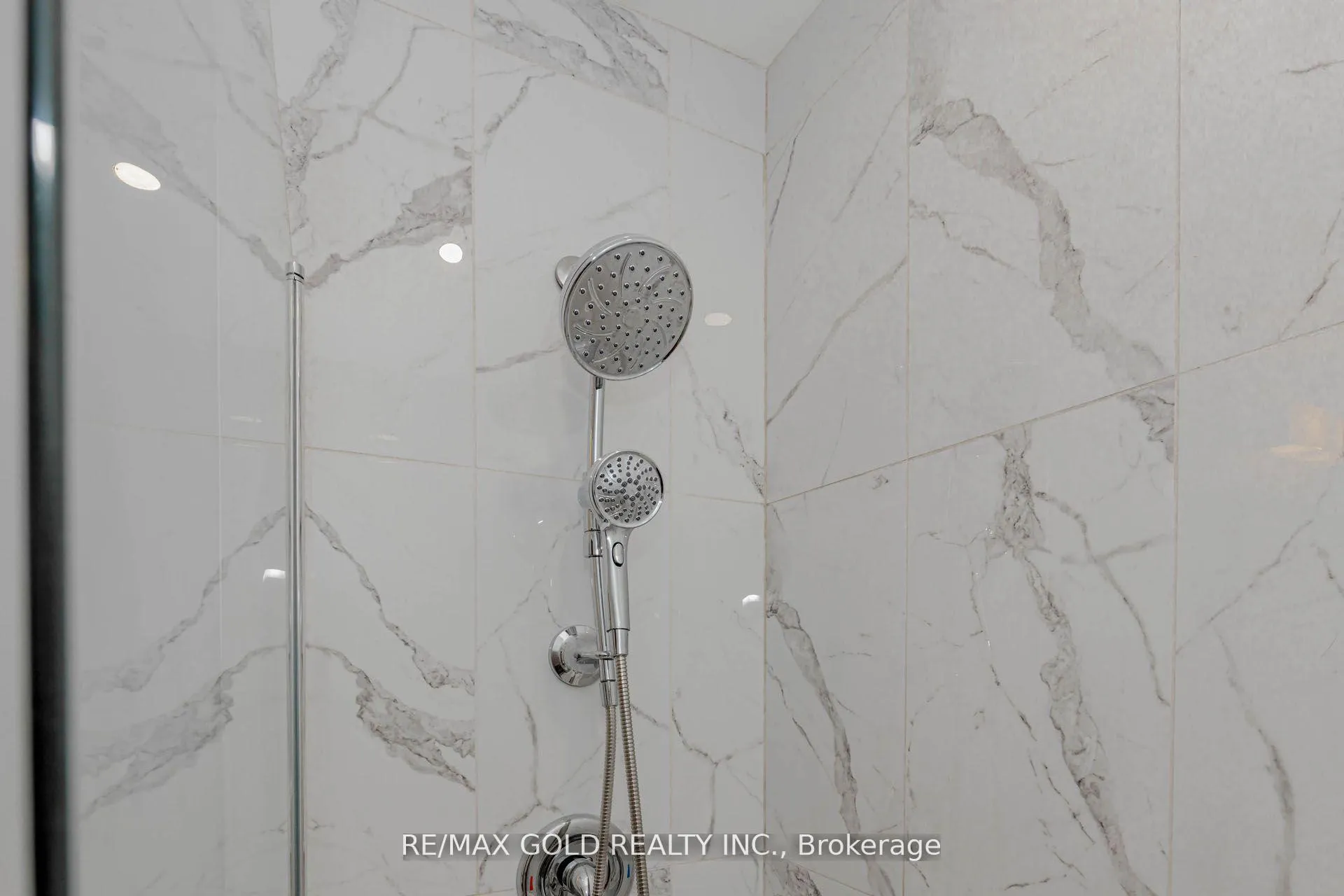 Photo 35 of 24 Wallace Street, Vaughan, West Woodbridge — HOMEH