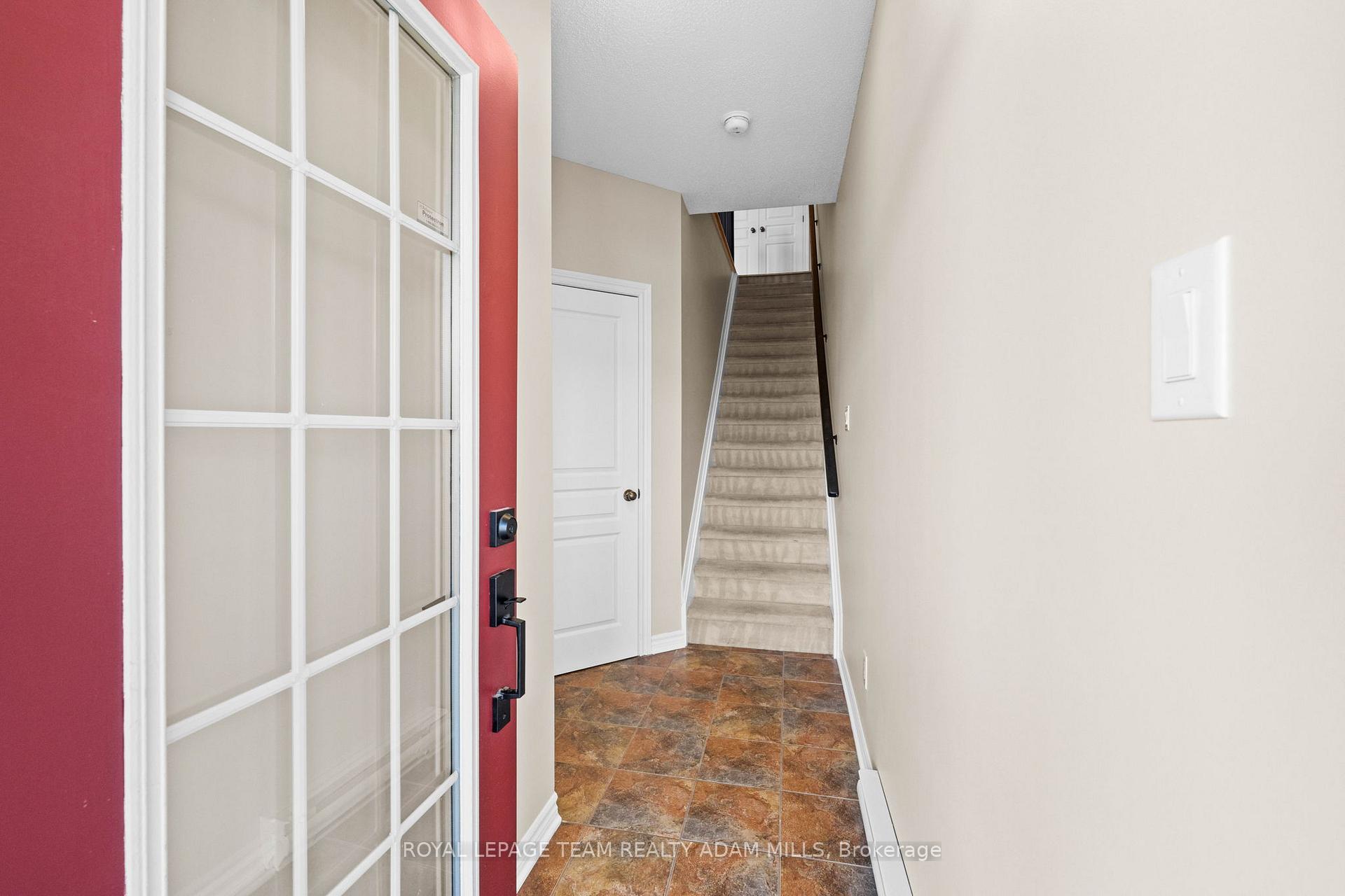 Photo 4 of Unit 24, 103 Eye Bright Crescent, Ottawa, Riverside South/Gloucester Glen — HOMEH