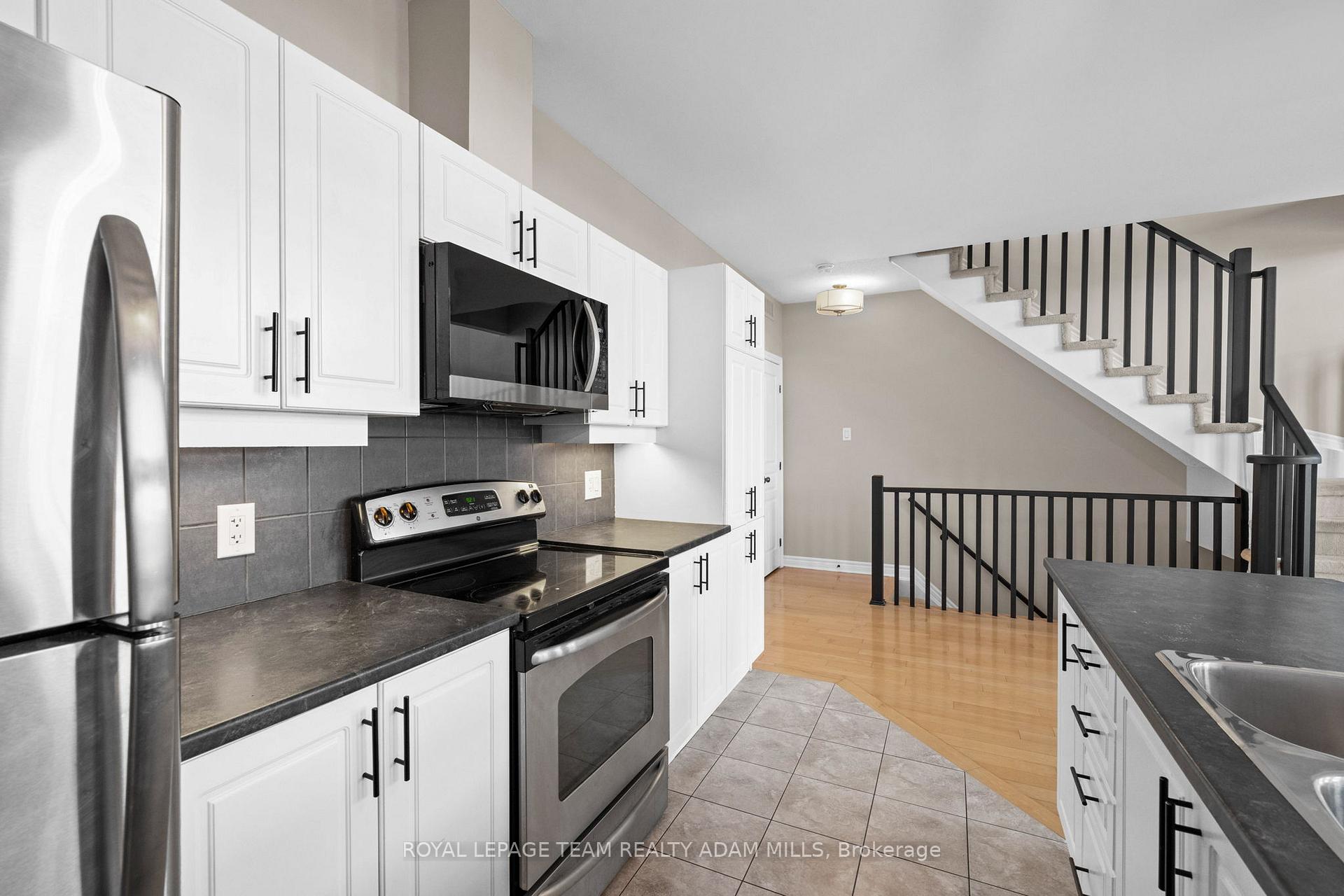 Photo 10 of Unit 24, 103 Eye Bright Crescent, Ottawa, Riverside South/Gloucester Glen — HOMEH