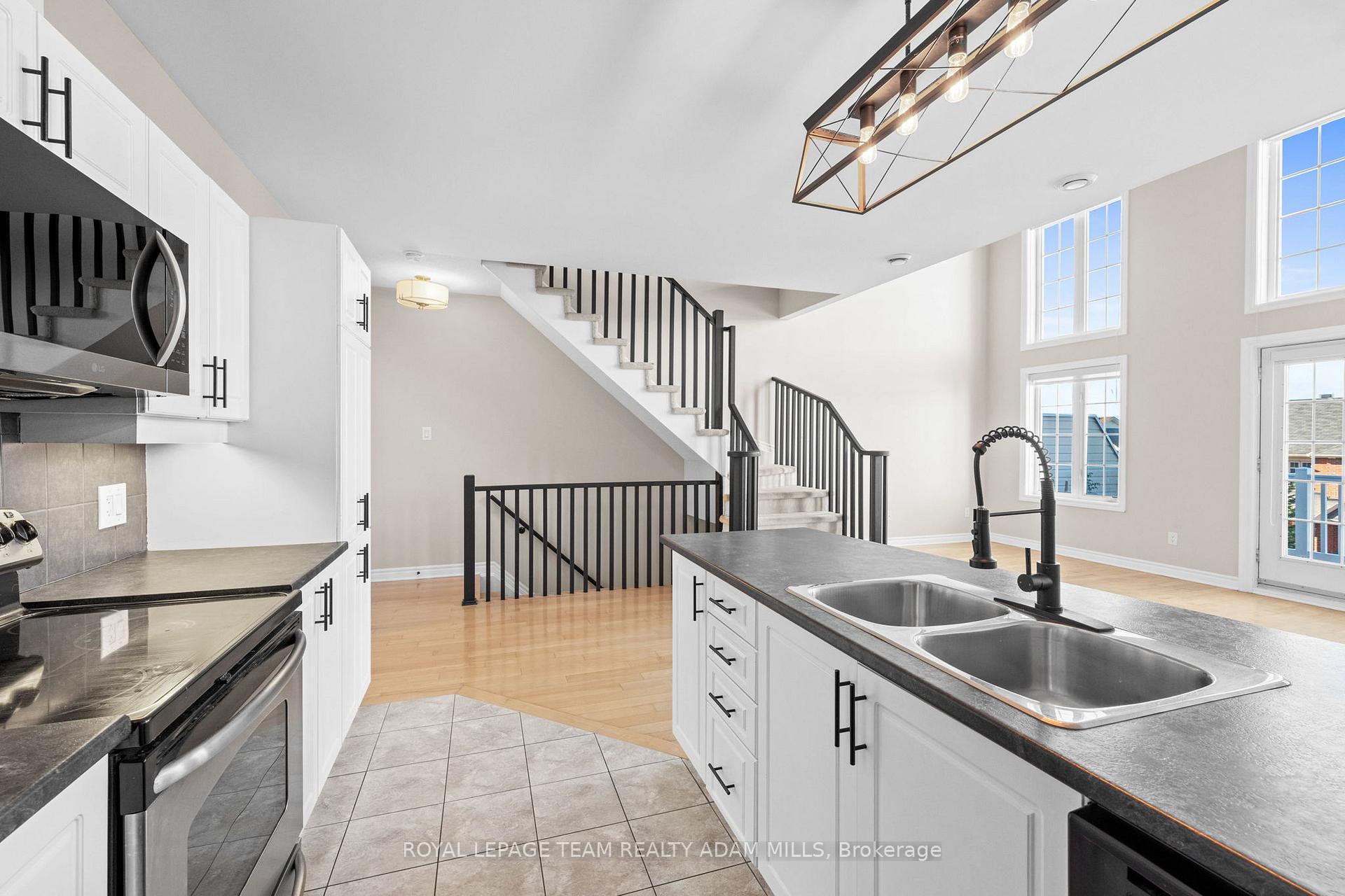 Photo 11 of Unit 24, 103 Eye Bright Crescent, Ottawa, Riverside South/Gloucester Glen — HOMEH