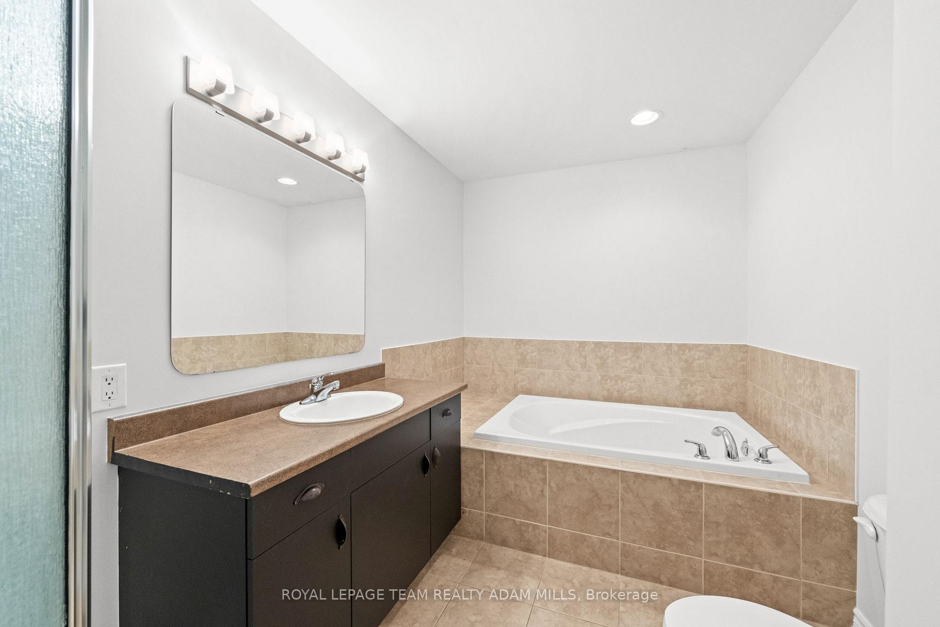 Photo 34 of Unit 24, 103 Eye Bright Crescent, Ottawa, Riverside South/Gloucester Glen — HOMEH