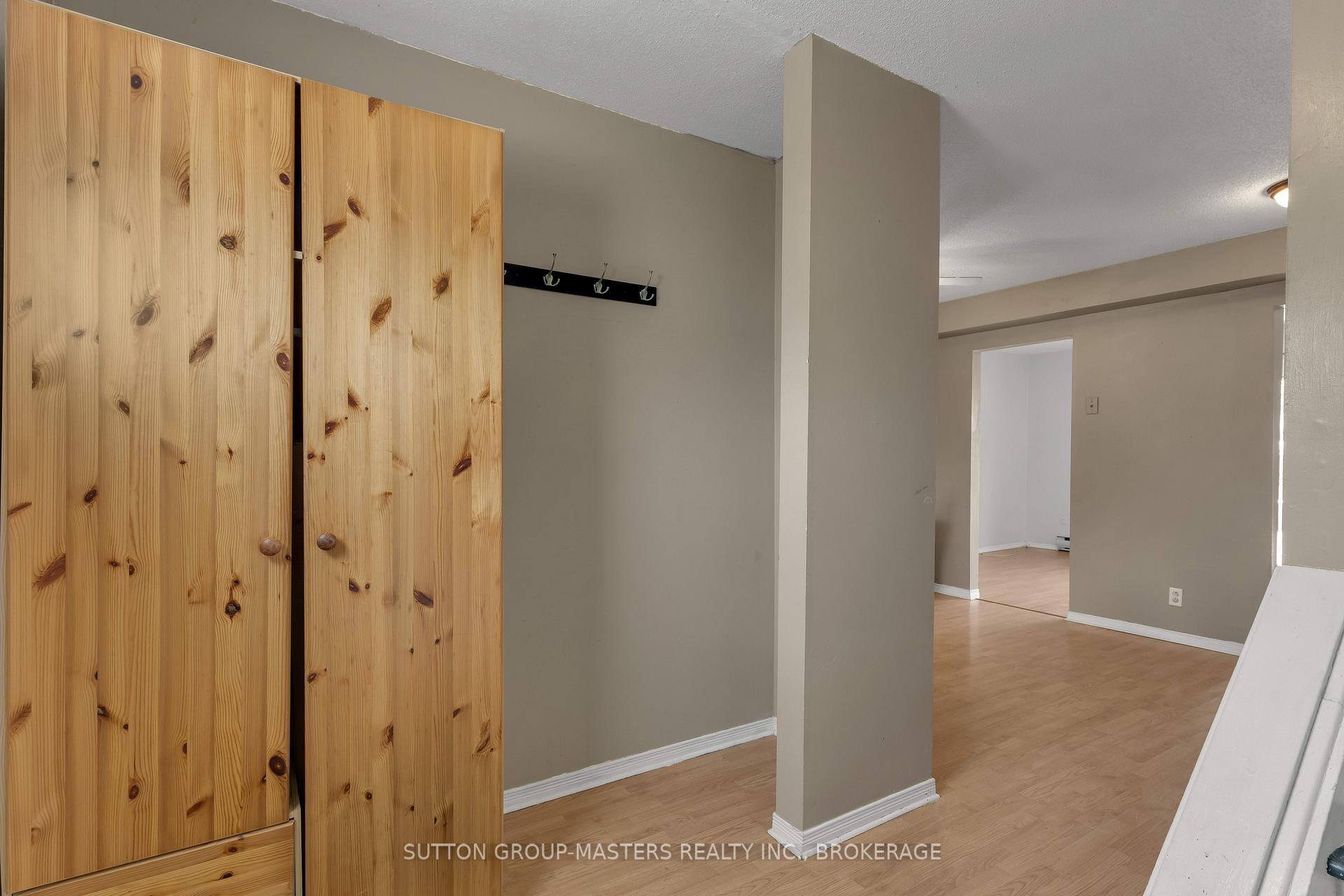 Photo 5 of 314 Forsyth Street, Gananoque — HOMEH