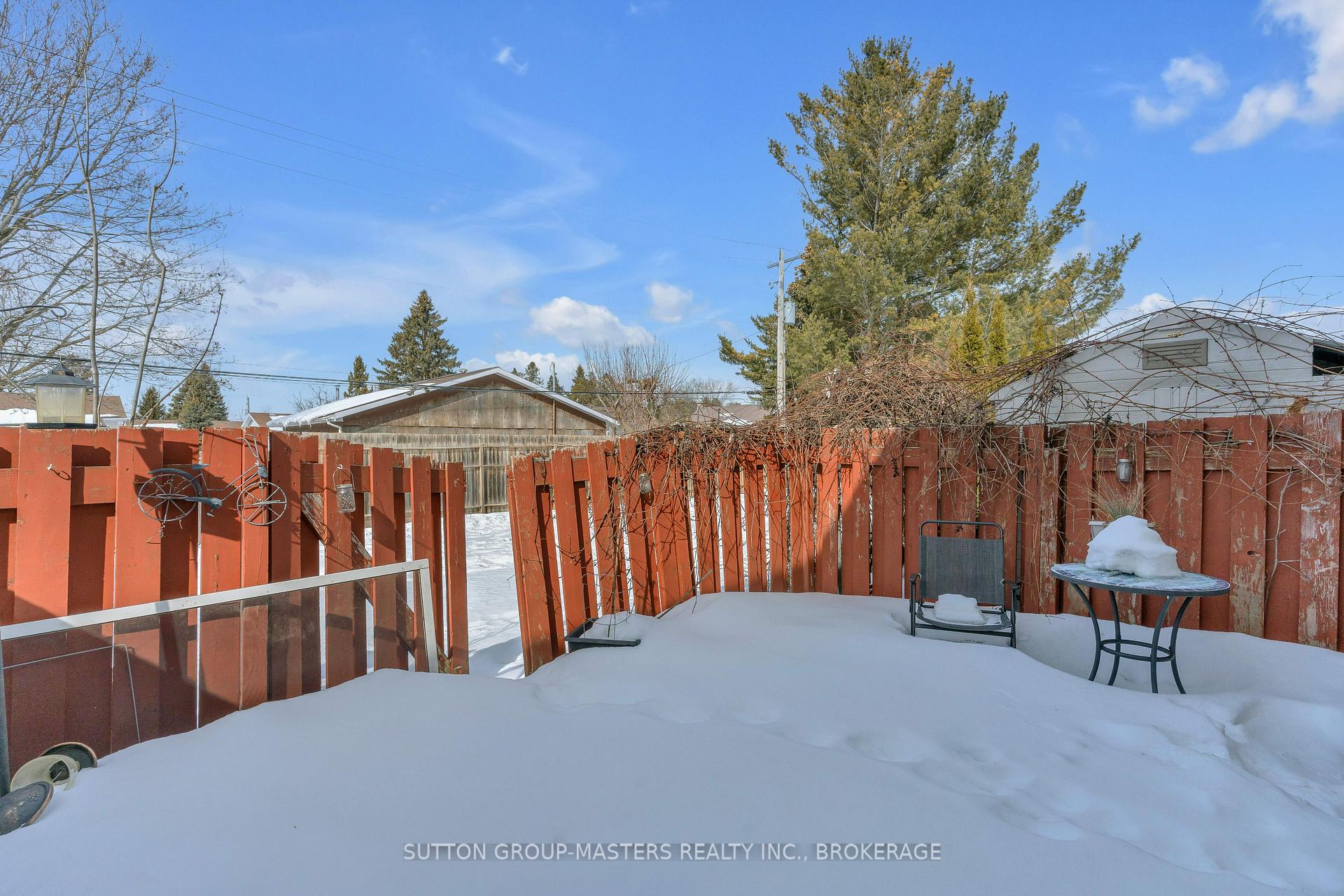 Photo 26 of 314 Forsyth Street, Gananoque — HOMEH