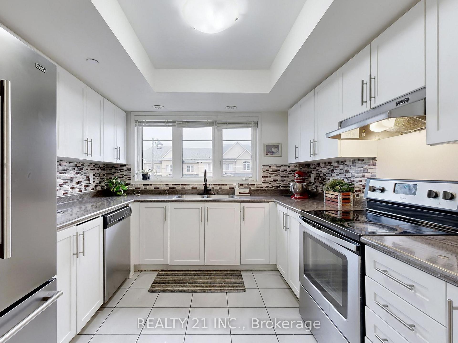 Photo 12 of 2528 Bromus Path, Oshawa, Windfields — HOMEH