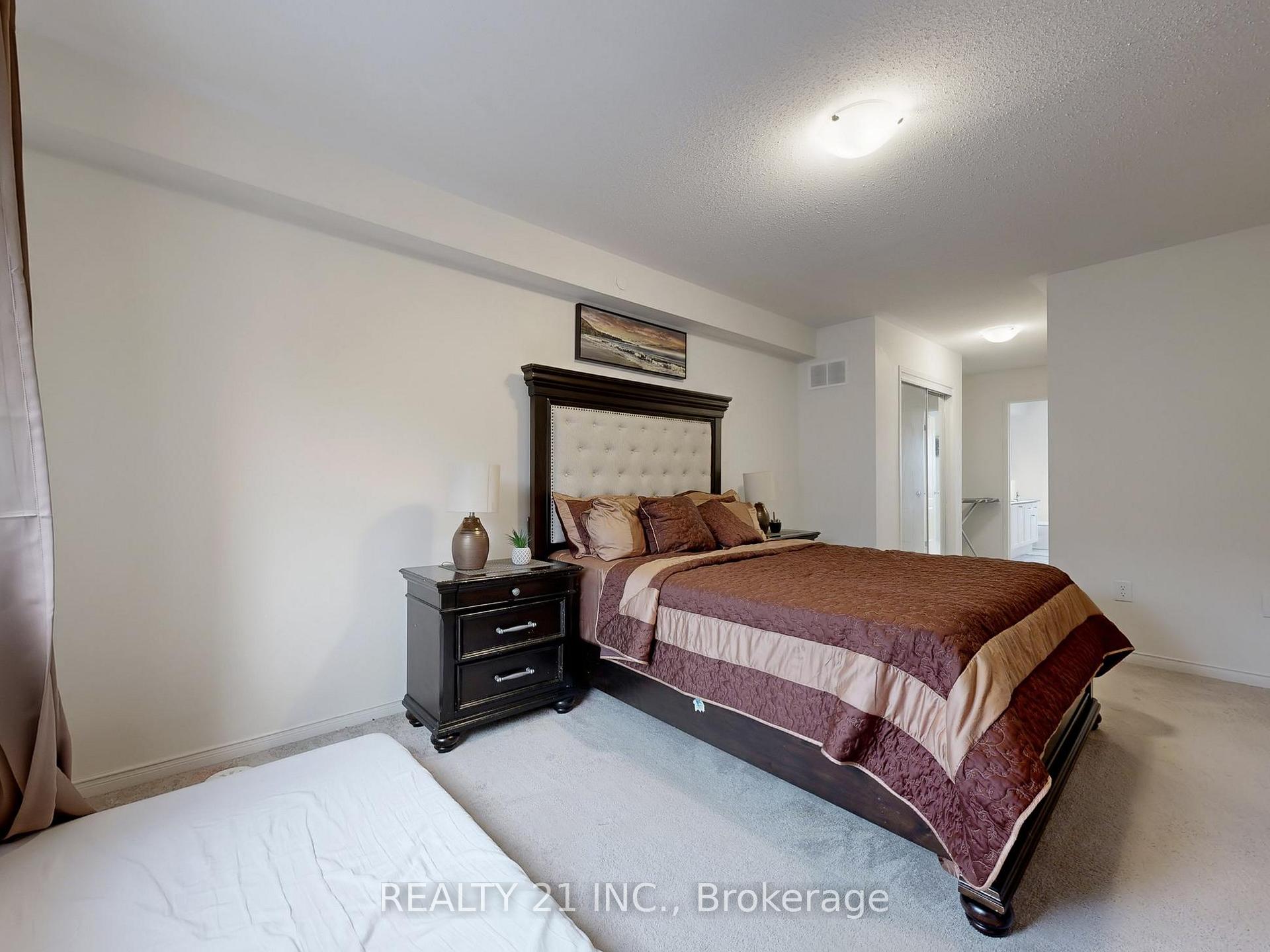 Photo 33 of 2528 Bromus Path, Oshawa, Windfields — HOMEH