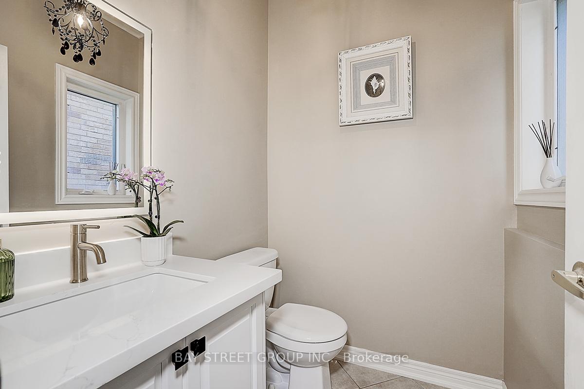 Photo 22 of 256 Borealis Avenue, Aurora, Bayview Northeast — HOMEH