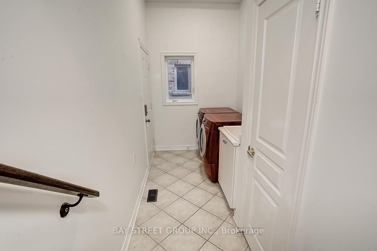 Photo 24 of 256 Borealis Avenue, Aurora, Bayview Northeast — HOMEH