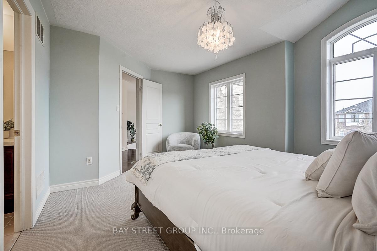 Photo 36 of 256 Borealis Avenue, Aurora, Bayview Northeast — HOMEH
