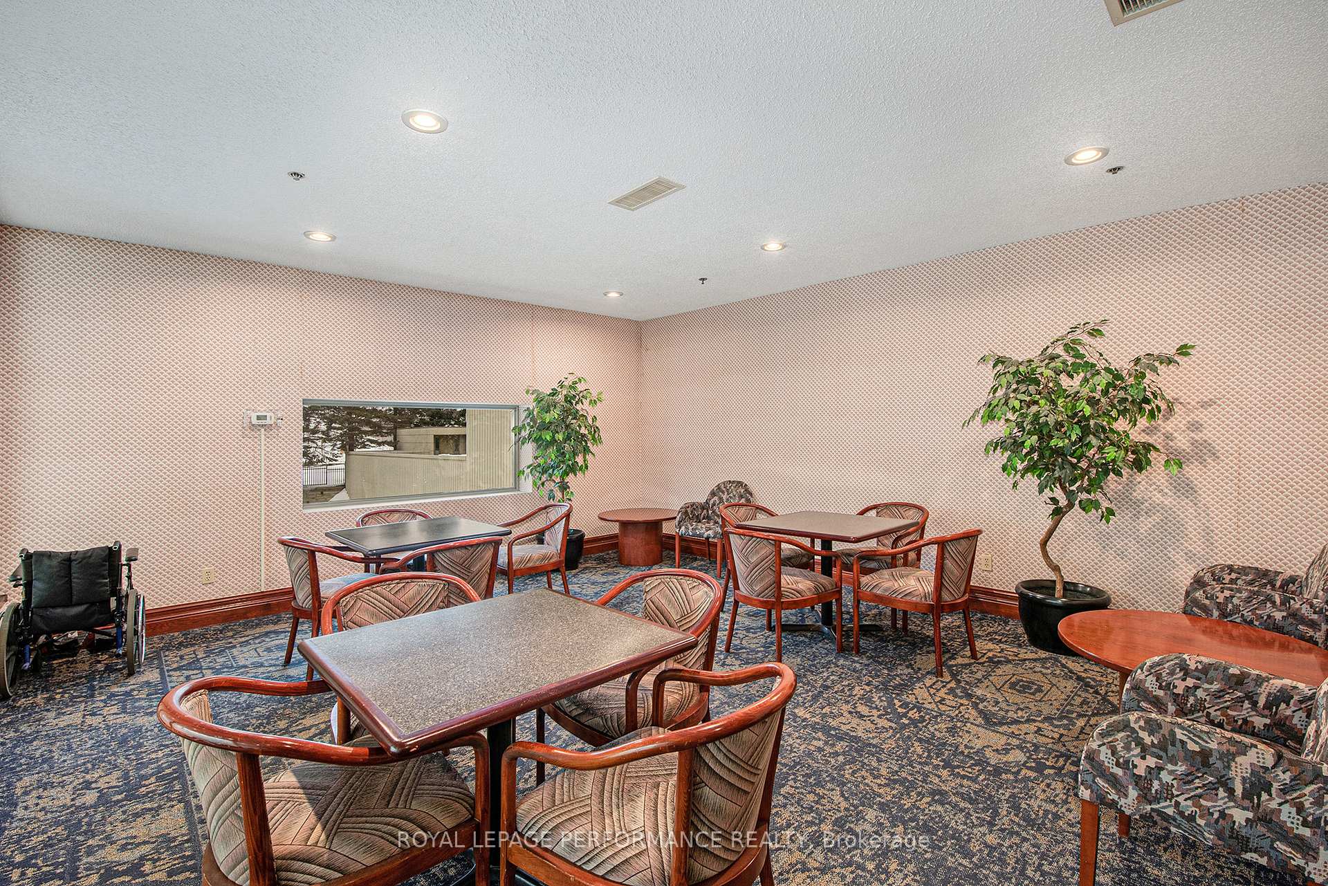 Photo 82 of Unit 301, 1480 Riverside Drive, Ottawa, Riverview Park — HOMEH