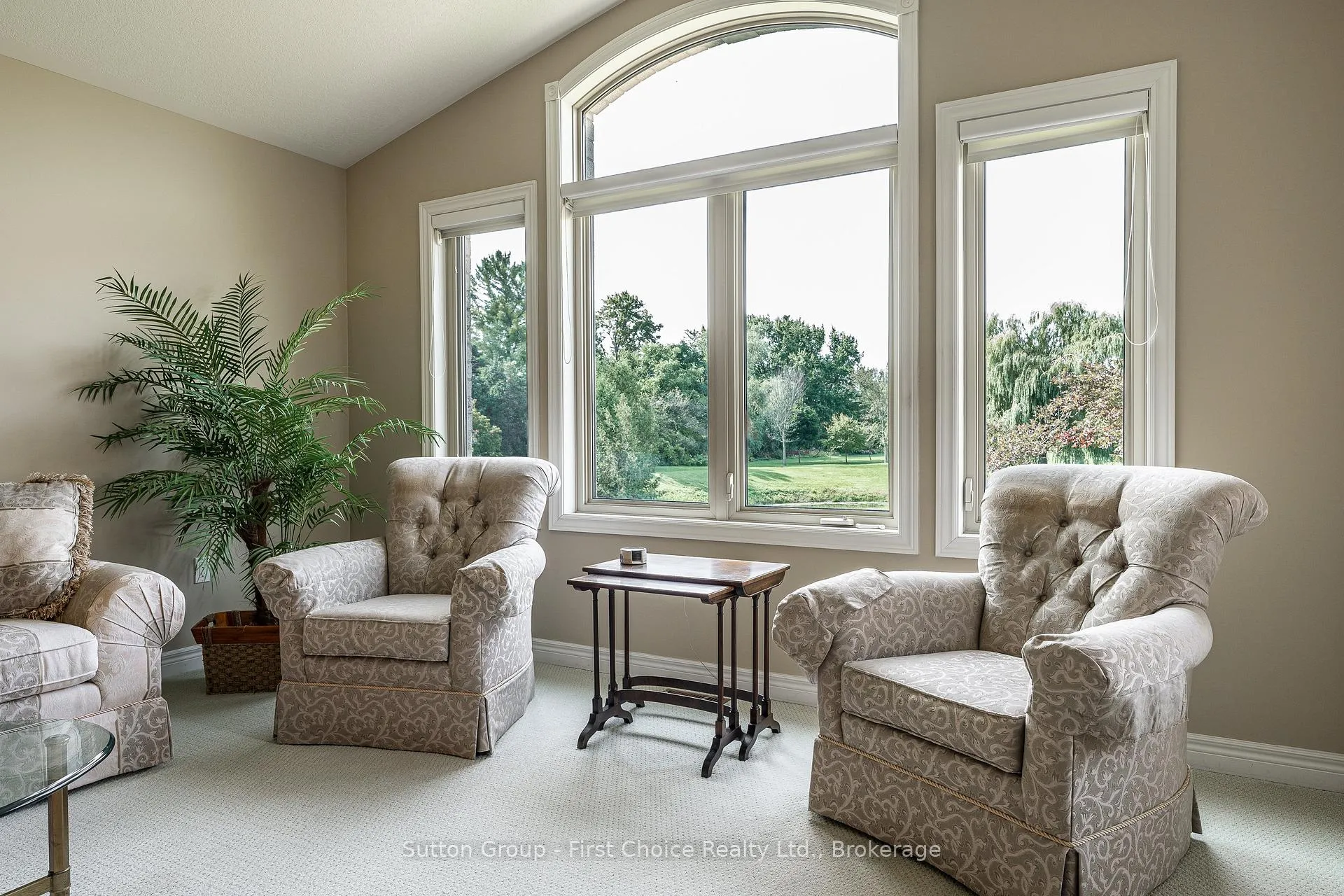 Photo 6 of 46 Frances Street W, West Perth, Mitchell — HOMEH