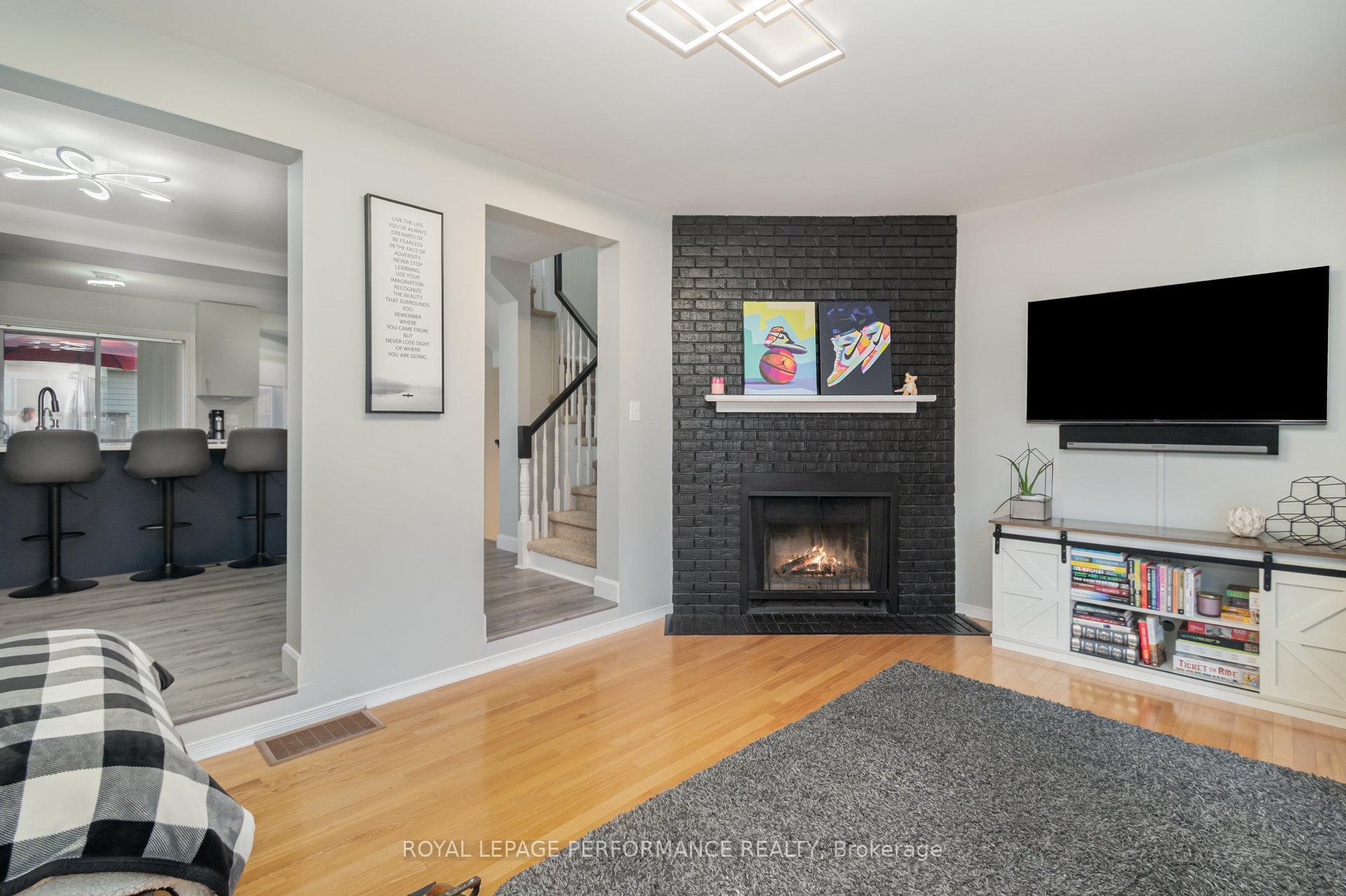 Photo 6 of 1150 Chimney Hill Way, Ottawa, Beacon Hill South — HOMEH