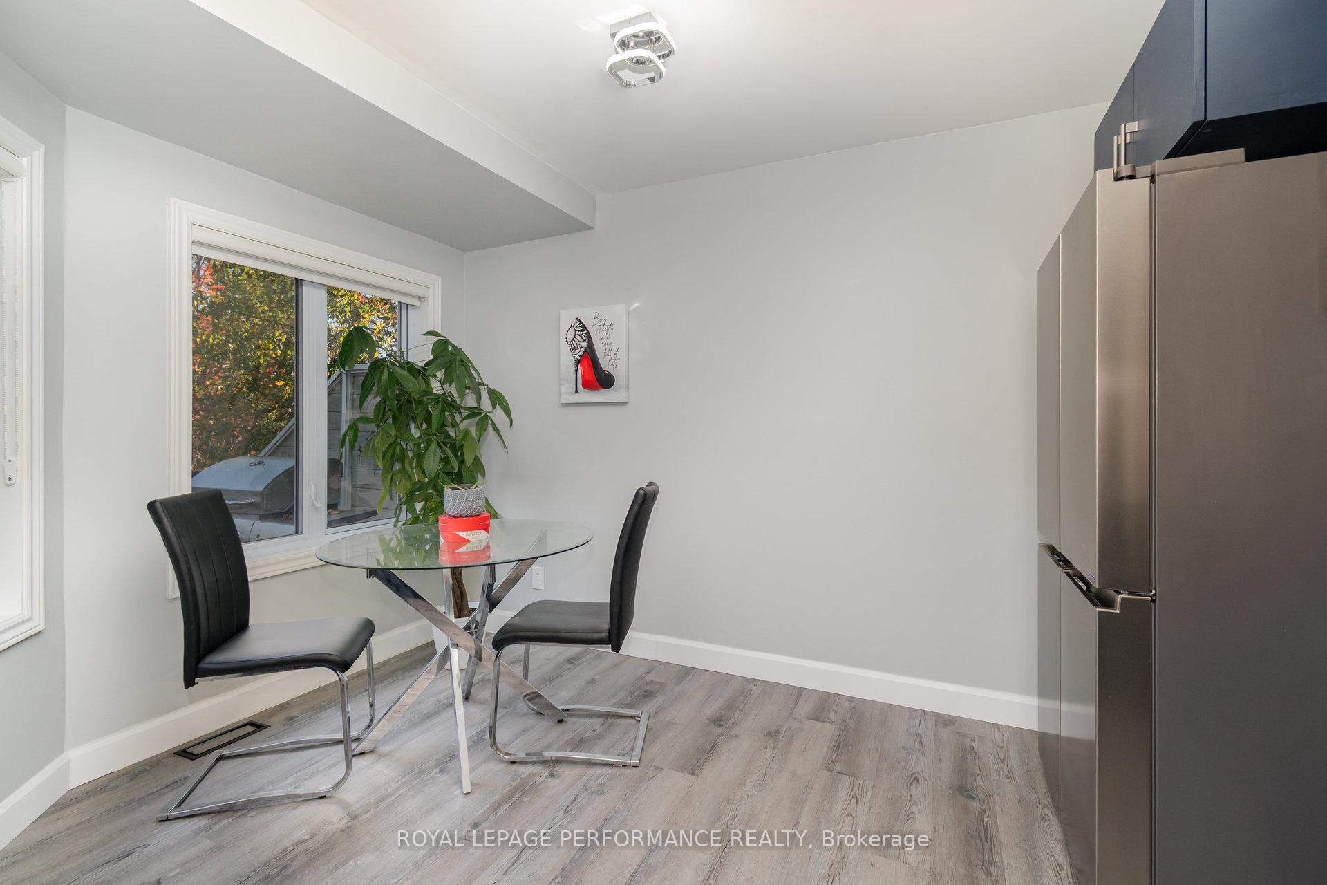Photo 7 of 1150 Chimney Hill Way, Ottawa, Beacon Hill South — HOMEH