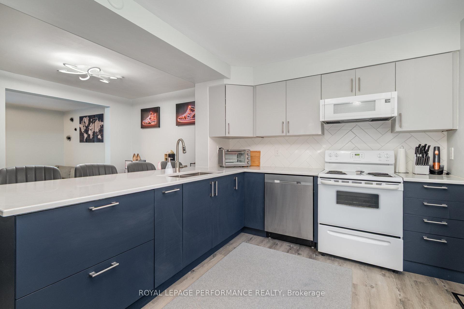 Photo 10 of 1150 Chimney Hill Way, Ottawa, Beacon Hill South — HOMEH
