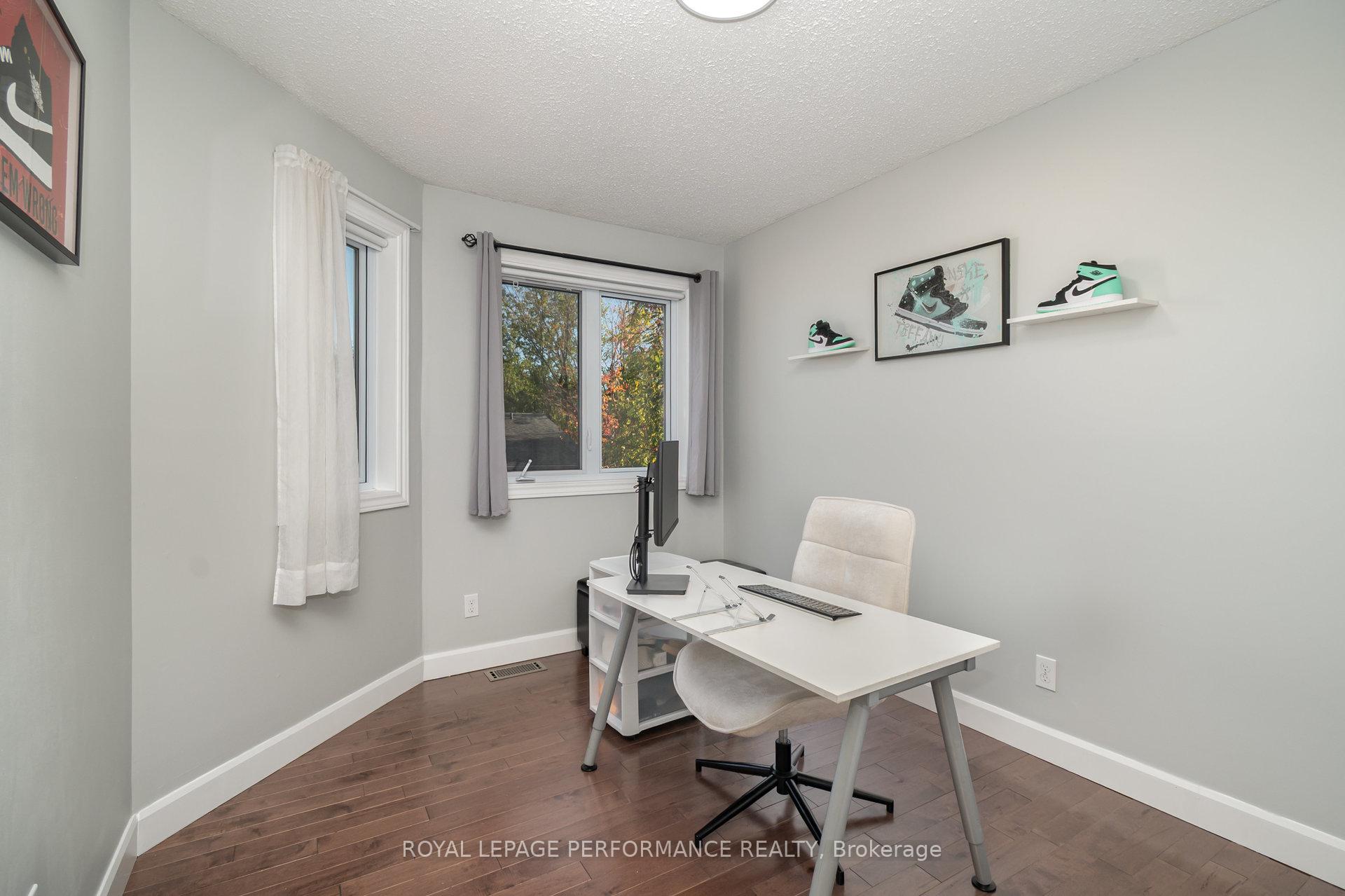 Photo 12 of 1150 Chimney Hill Way, Ottawa, Beacon Hill South — HOMEH