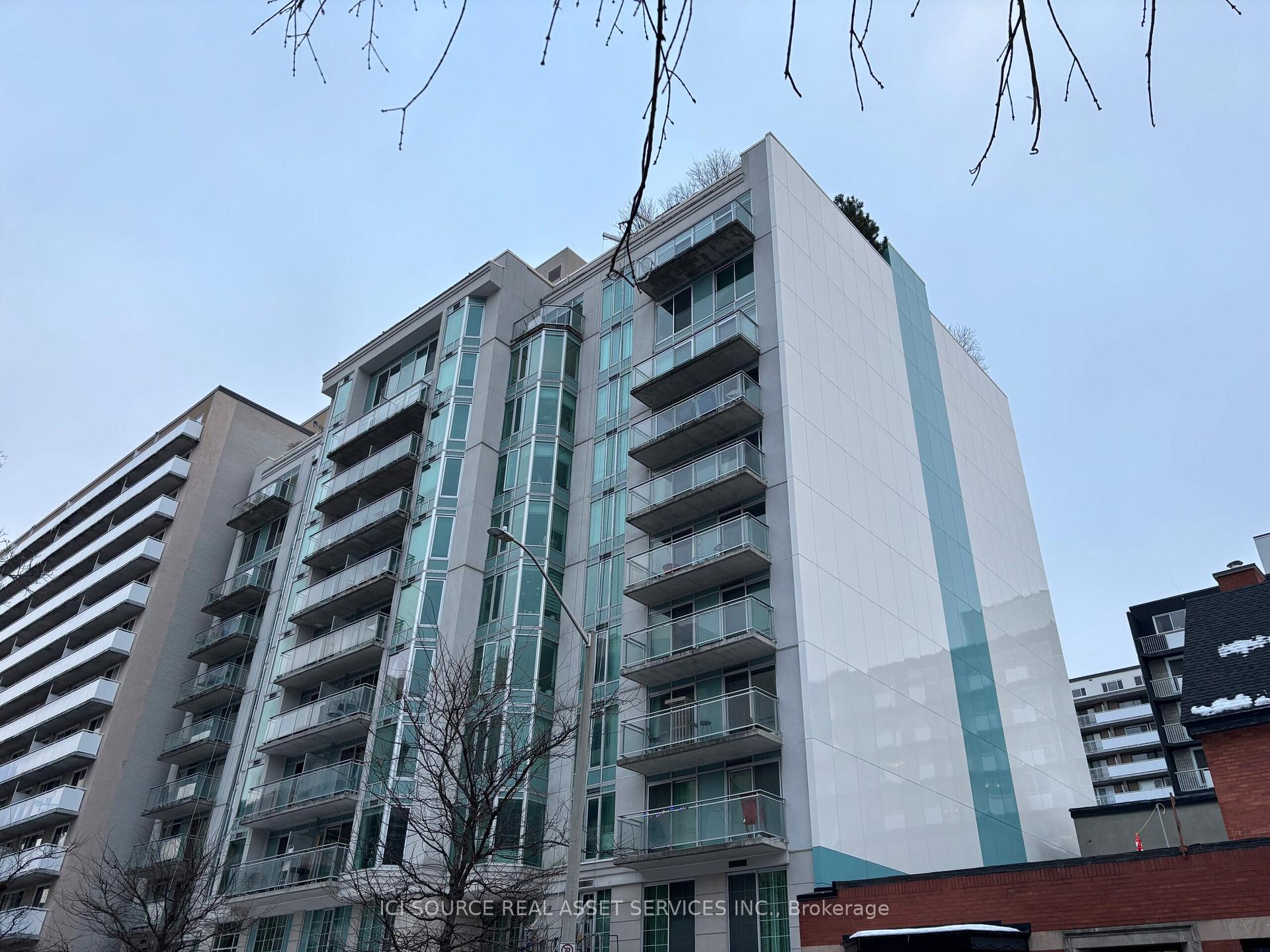 Front of Unit 302, 138 Somerset Street W