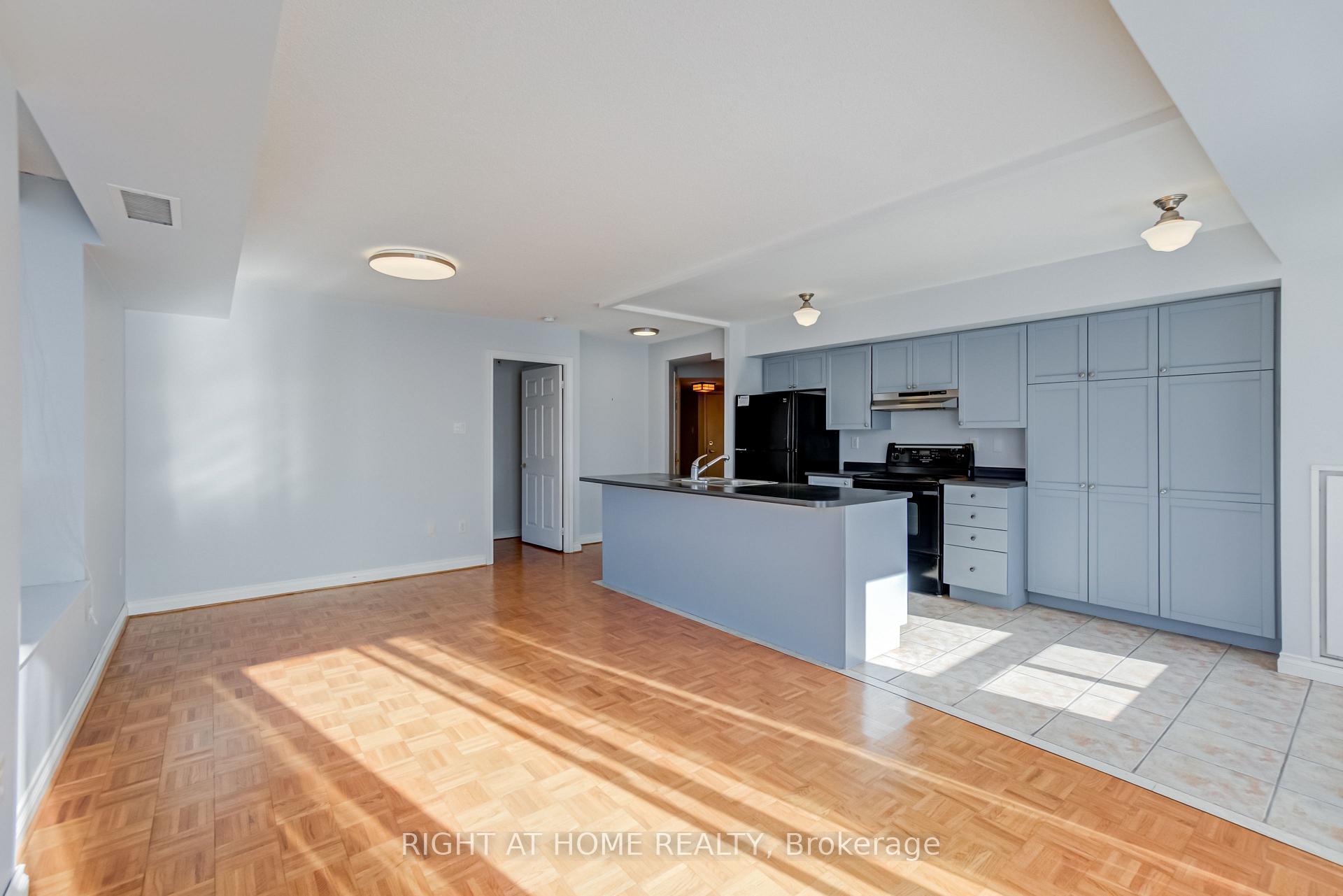 Photo 9 of Unit PH13, 300 Balliol Street, Toronto, Mount Pleasant West — HOMEH