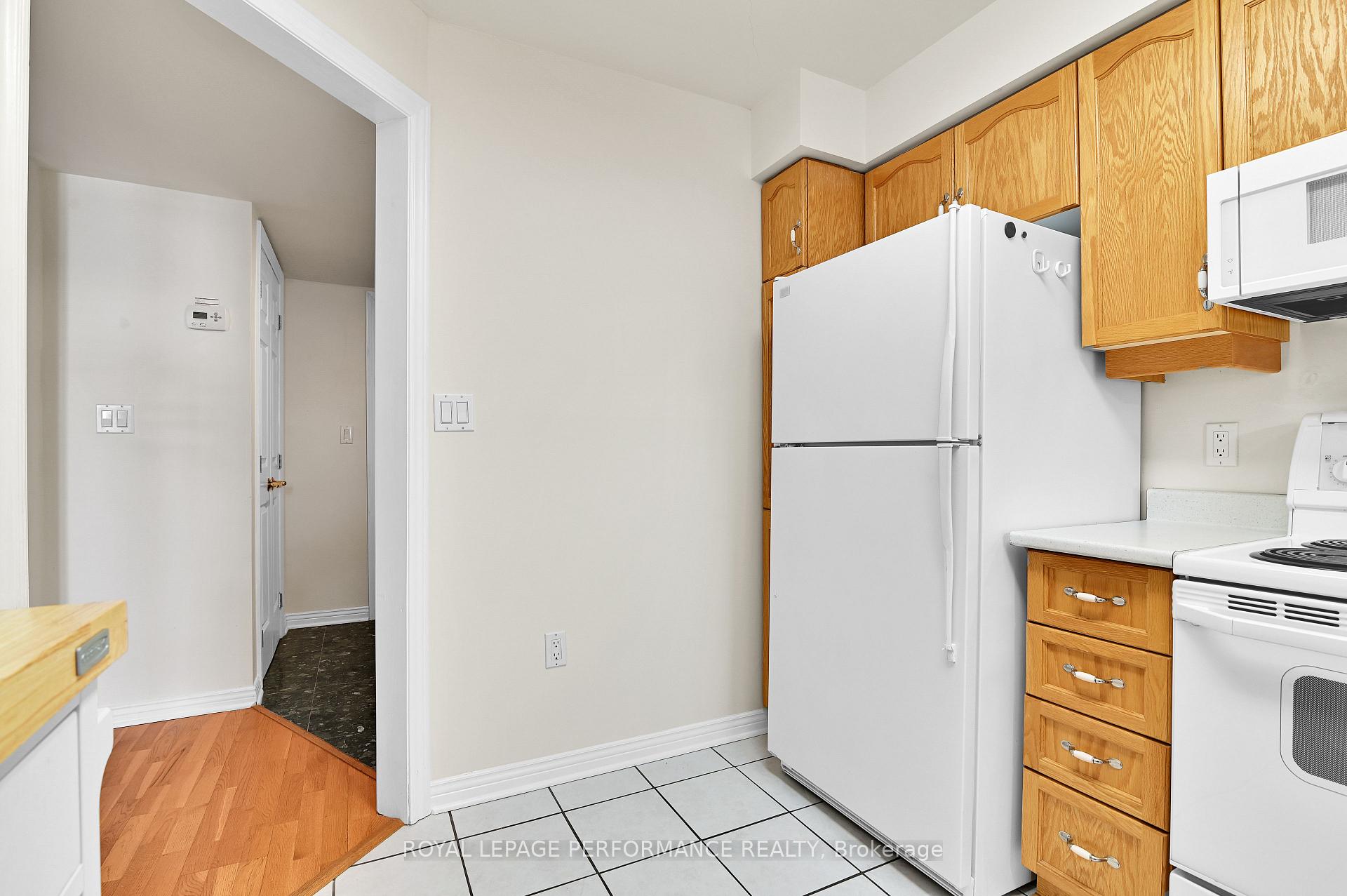 Photo 12 of Unit 106, 3 Meridian Place, Ottawa, Centrepointe — HOMEH
