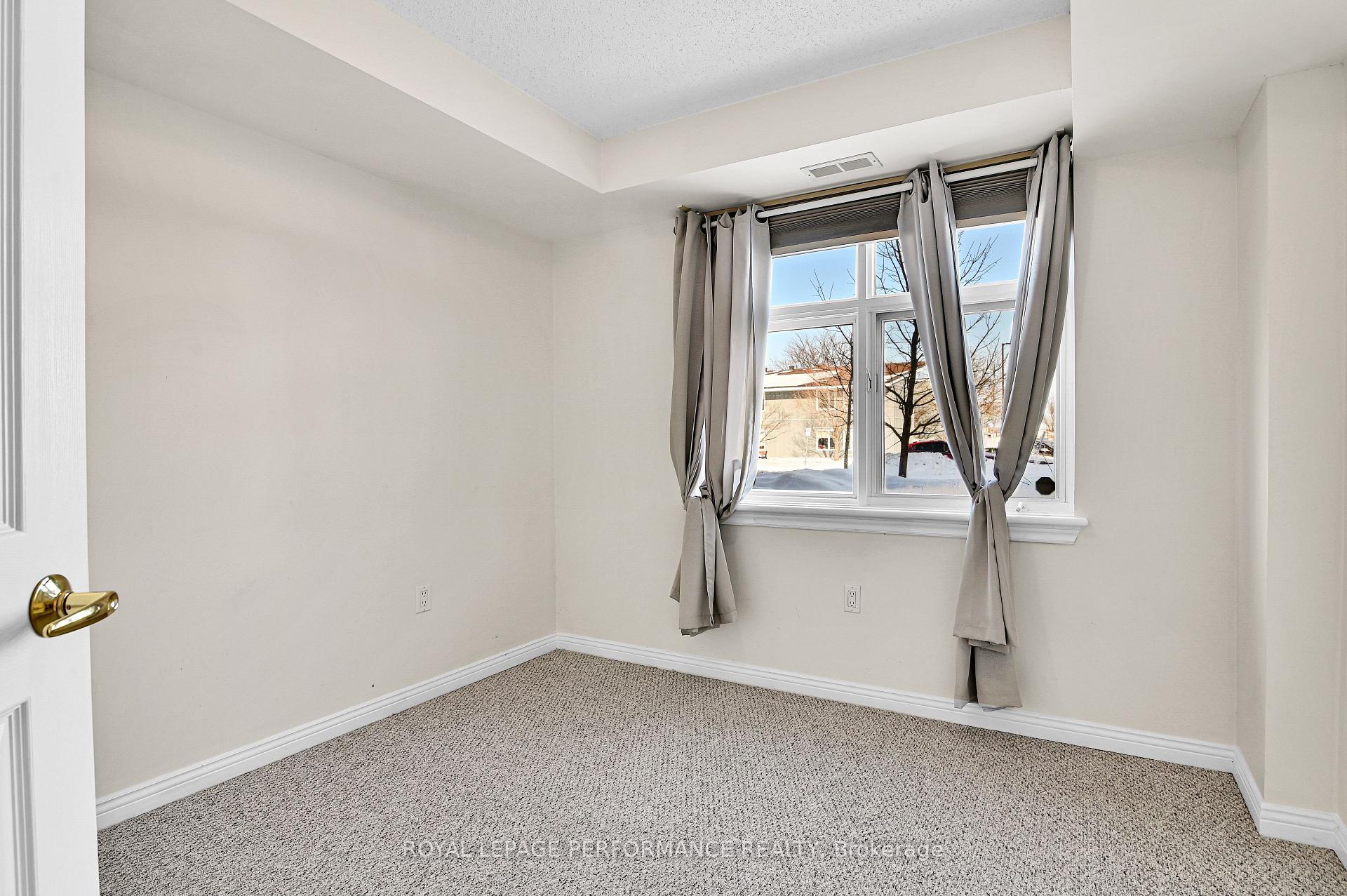 Photo 14 of Unit 106, 3 Meridian Place, Ottawa, Centrepointe — HOMEH