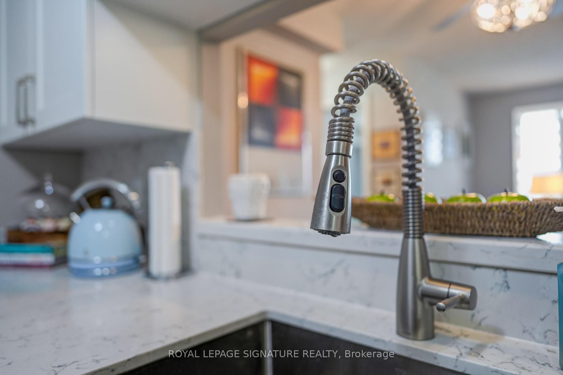 Photo 7 of Unit 1001, 1200 The Esplanade N, Pickering, Town Centre — HOMEH