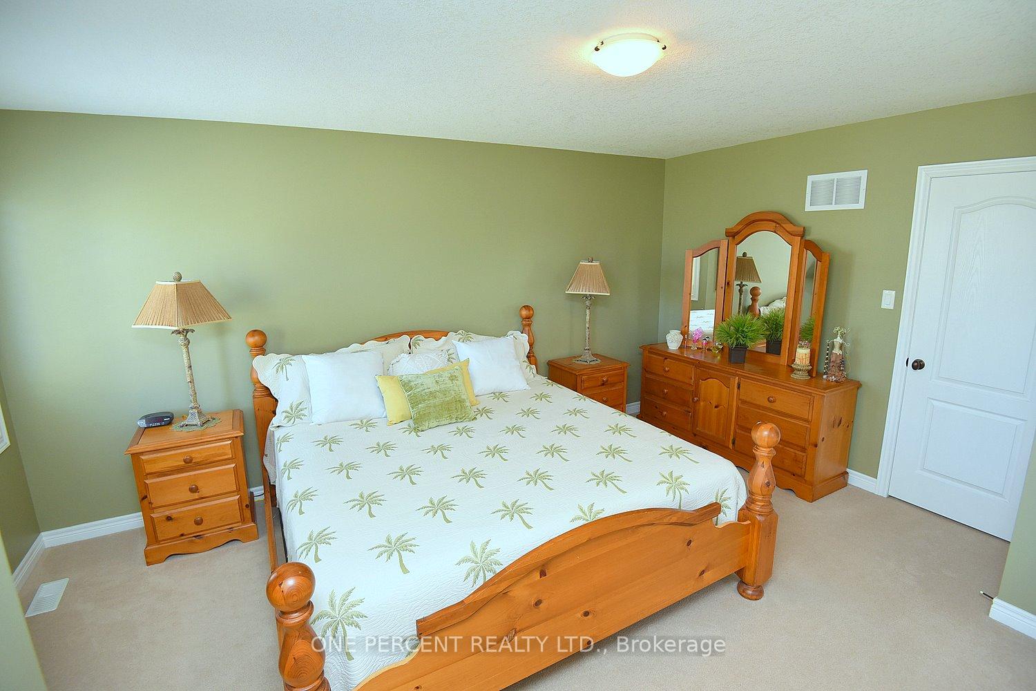 Photo 20 of Unit 24, 40 Dartmouth Gate, Hamilton, Lakeshore — HOMEH