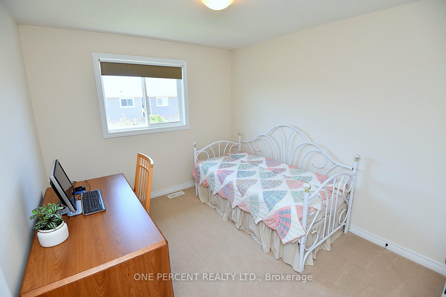 Photo 25 of Unit 24, 40 Dartmouth Gate, Hamilton, Lakeshore — HOMEH