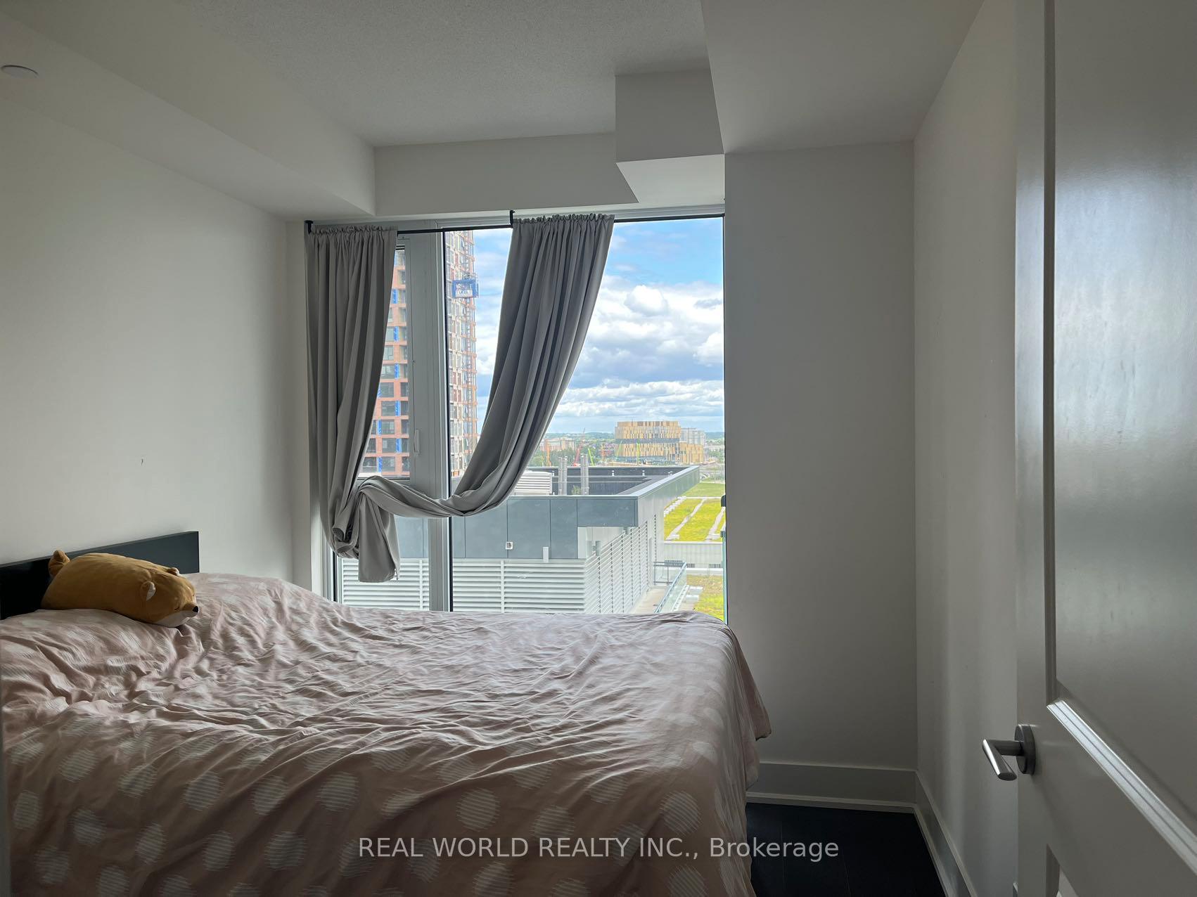 Photo 5 of Unit 1015, 8081 Birchmount Road, Markham, Unionville — HOMEH