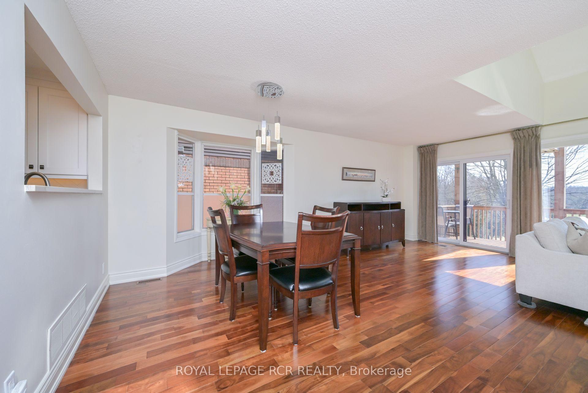 Photo 11 of 68 Riverview Road, New Tecumseth, Alliston — HOMEH