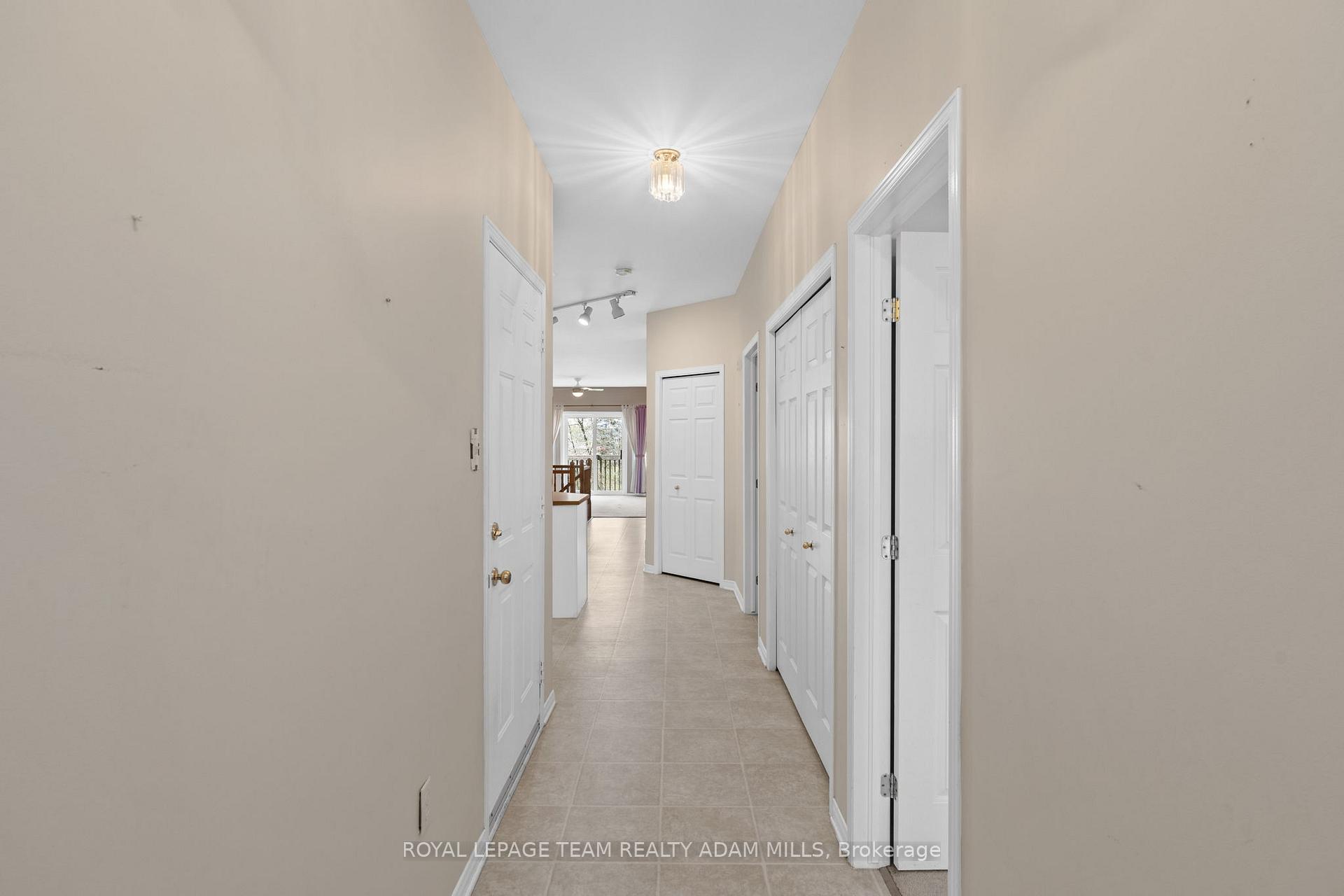 Photo 3 of 98 Patterson Crescent, Carleton Place — HOMEH