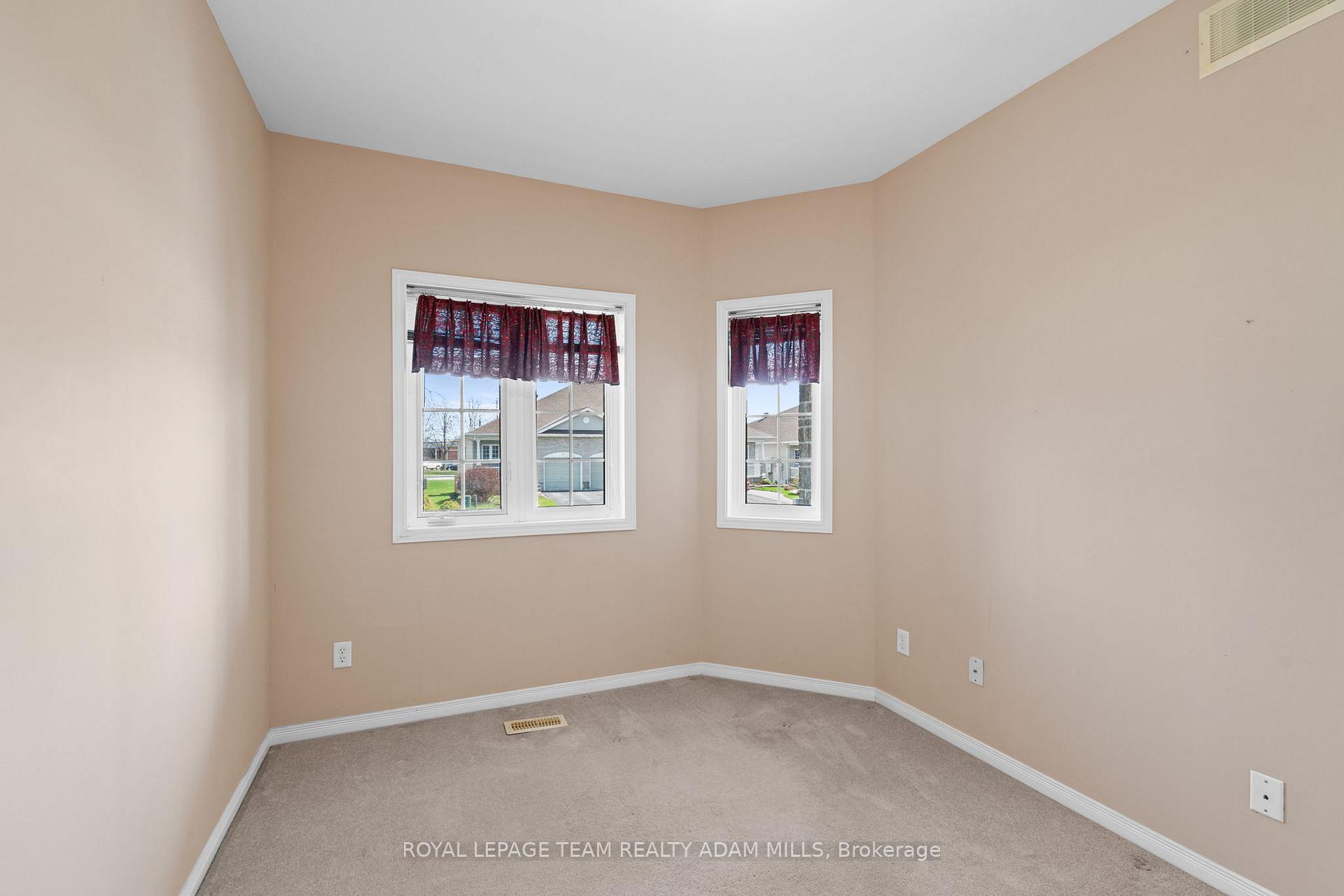 Photo 8 of 98 Patterson Crescent, Carleton Place — HOMEH