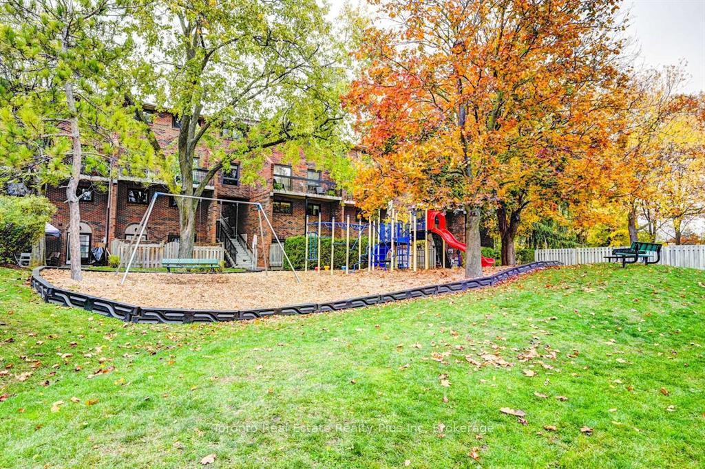 Photo 12 of Unit 74, 49 Rhonda Road, Guelph, Willow West/Sugarbush/West Acres — HOMEH