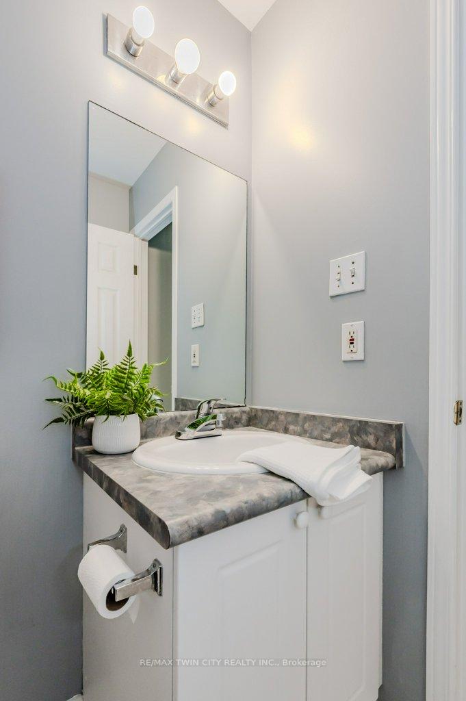 Photo 6 of Unit 38, 235 Saginaw Parkway, Cambridge — HOMEH