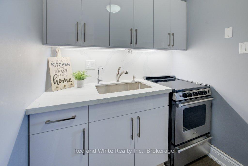 Photo 16 of Unit 606, 64 Benton Street, Kitchener — HOMEH