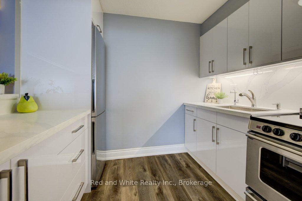 Photo 31 of Unit 606, 64 Benton Street, Kitchener — HOMEH