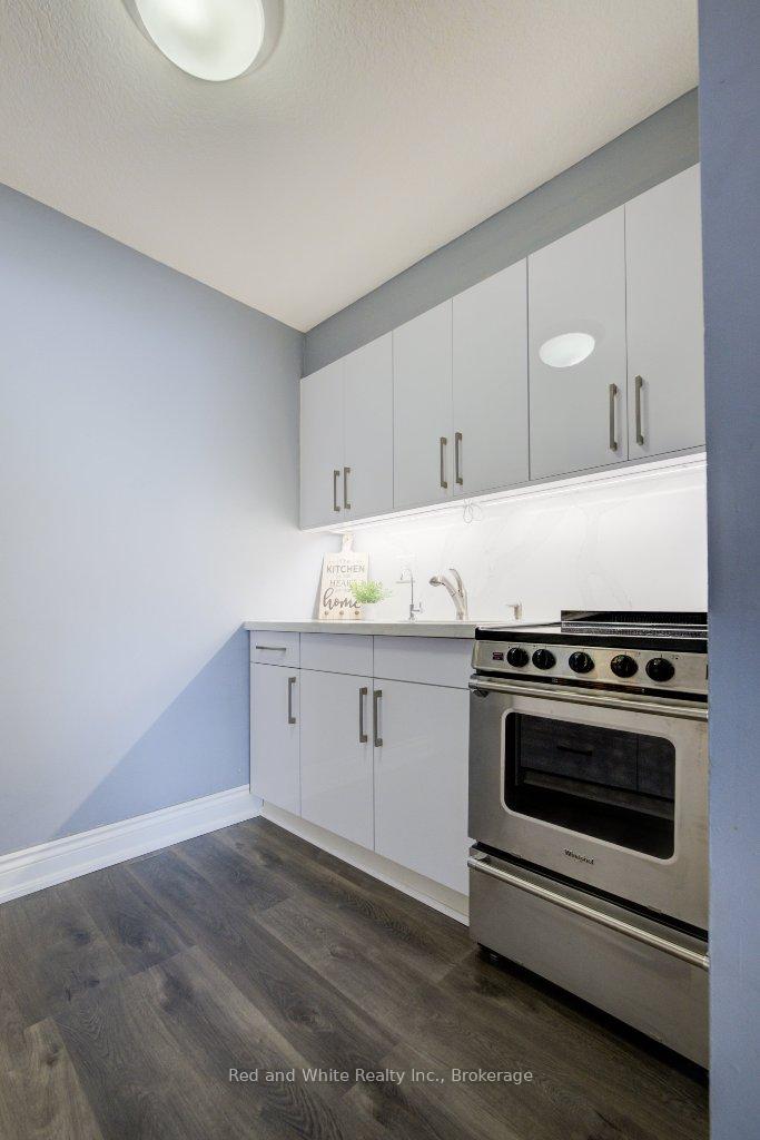 Photo 32 of Unit 606, 64 Benton Street, Kitchener — HOMEH