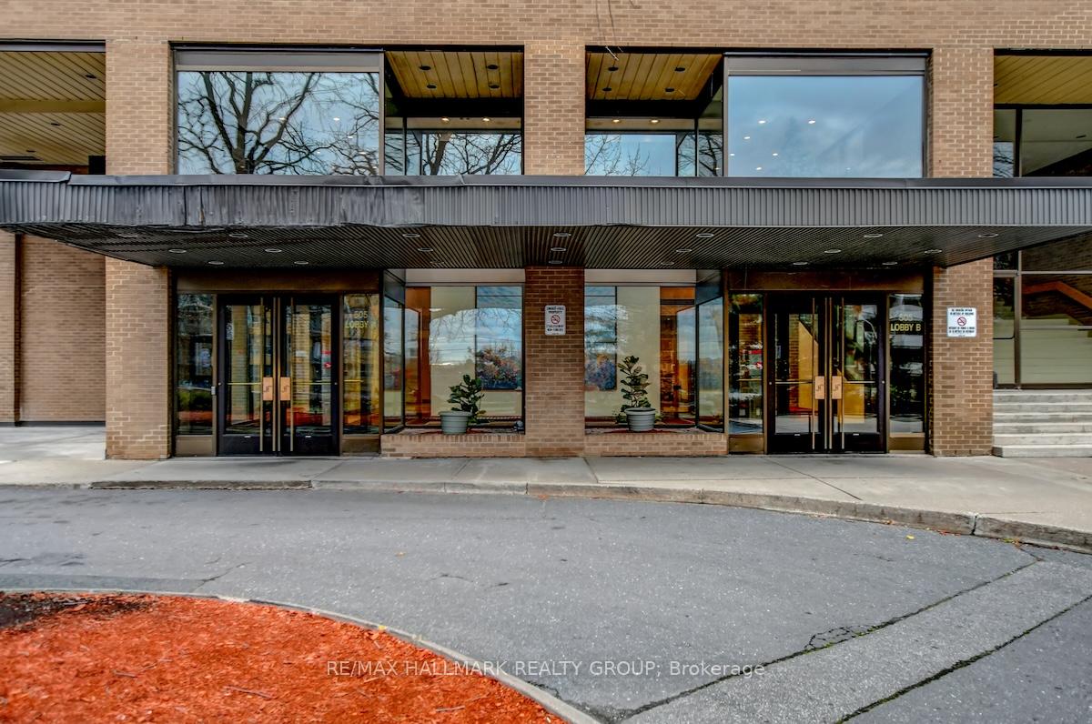 Photo 2 of Unit 702, 505 St Laurent Boulevard, Ottawa, Viscount Alexander Park — HOMEH