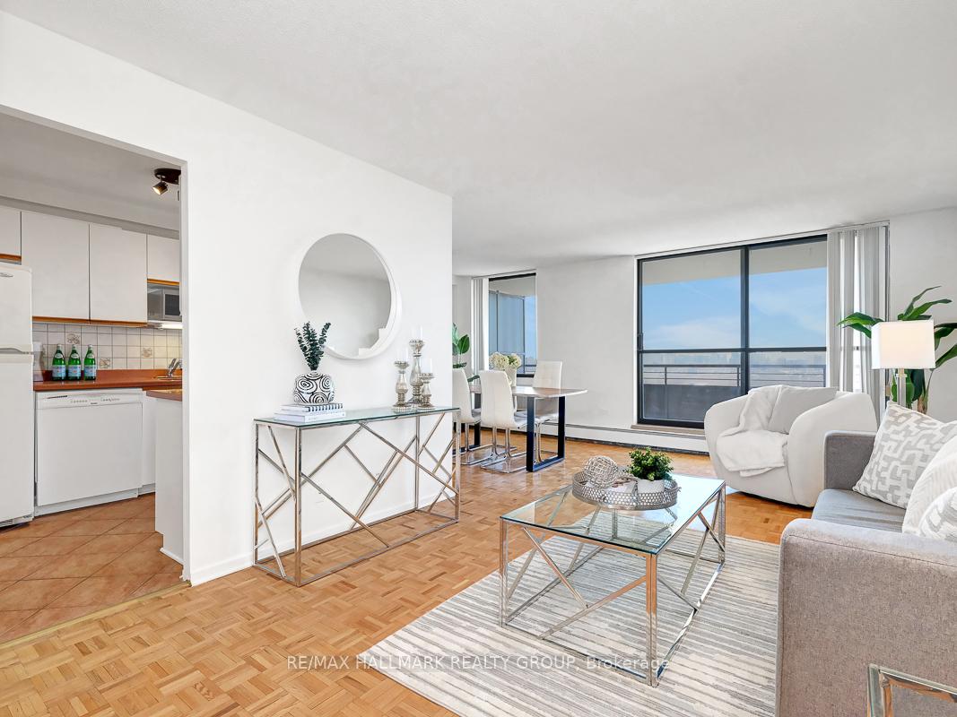 Photo 7 of Unit 702, 505 St Laurent Boulevard, Ottawa, Viscount Alexander Park — HOMEH