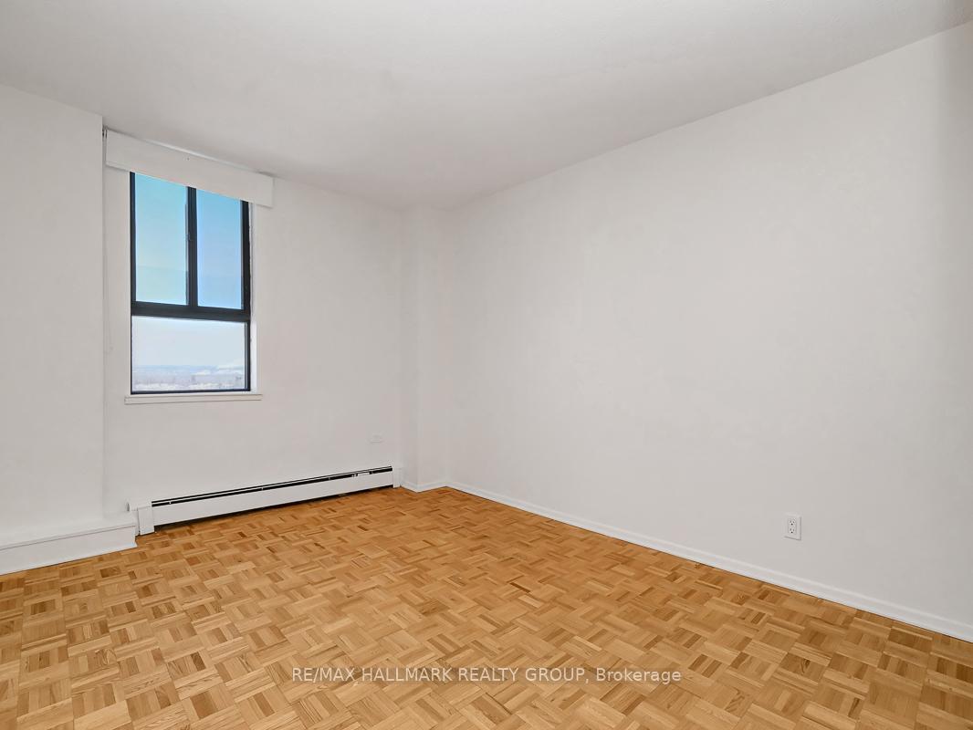 Photo 24 of Unit 702, 505 St Laurent Boulevard, Ottawa, Viscount Alexander Park — HOMEH
