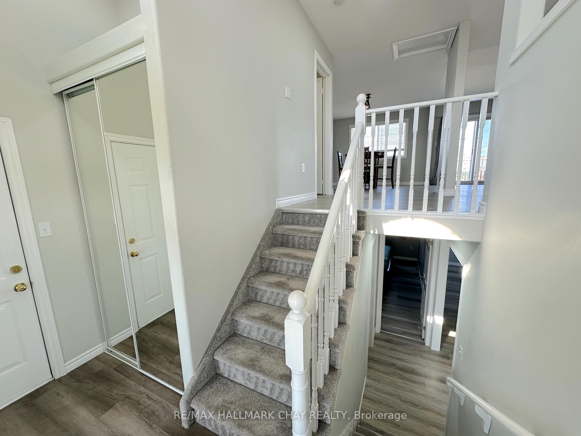 Photo 4 of 1 Pacific Avenue, Barrie, Little Lake — HOMEH