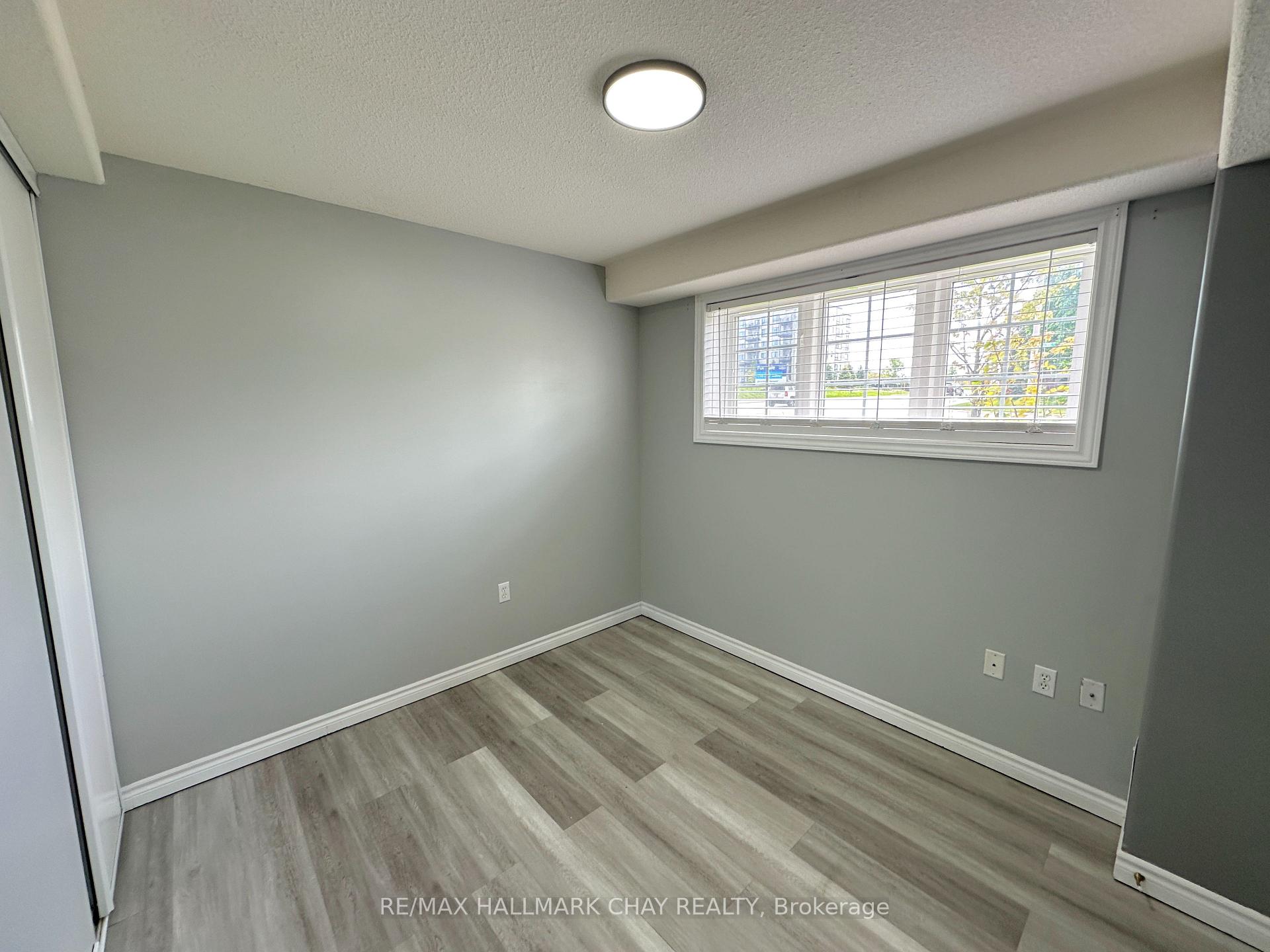 Photo 25 of 1 Pacific Avenue, Barrie, Little Lake — HOMEH