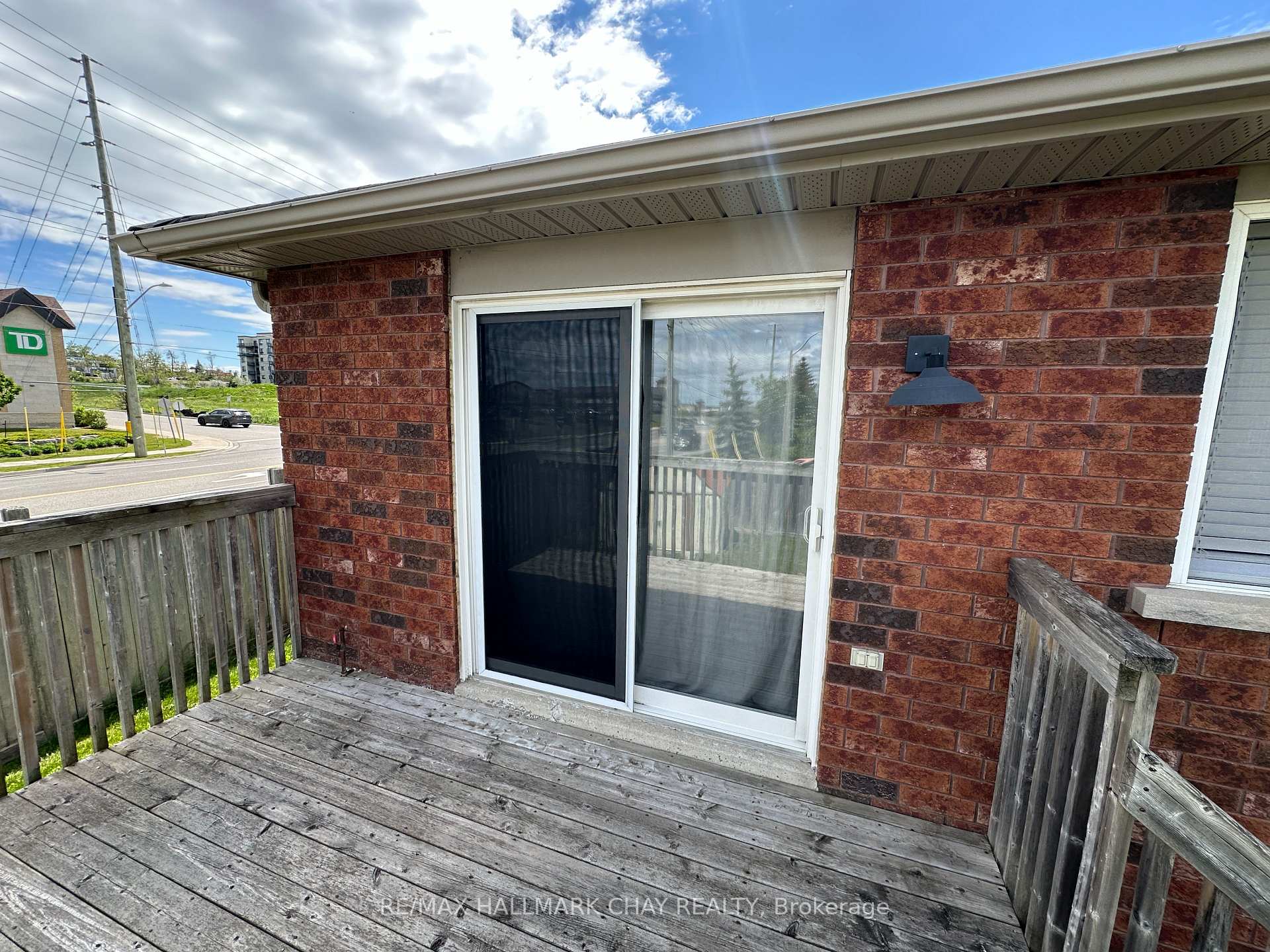 Photo 27 of 1 Pacific Avenue, Barrie, Little Lake — HOMEH