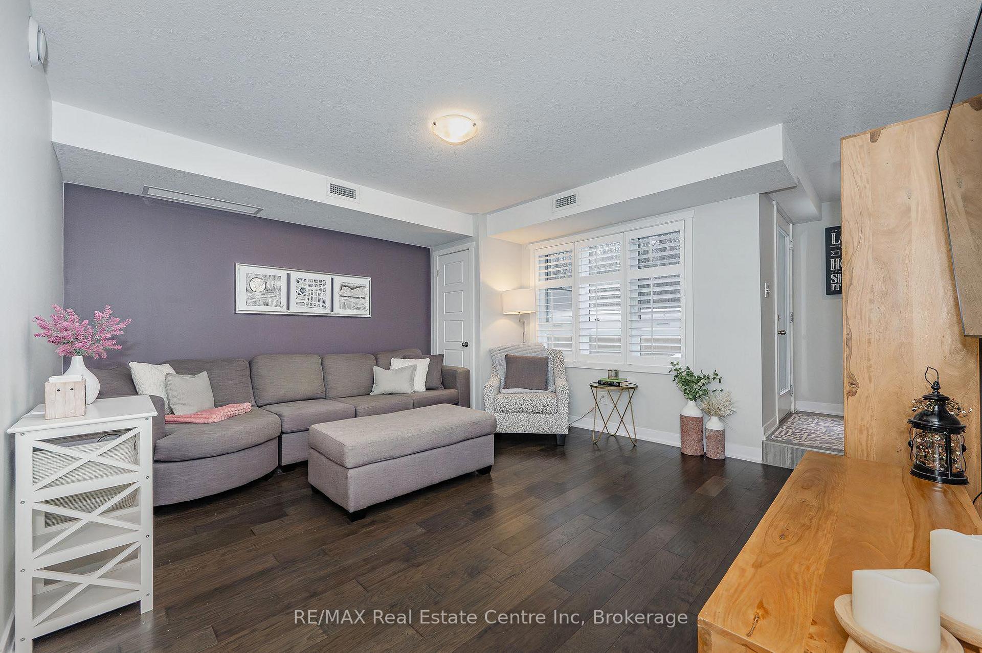 Photo 10 of Unit B4, 190 Century Hill Drive, Kitchener — HOMEH