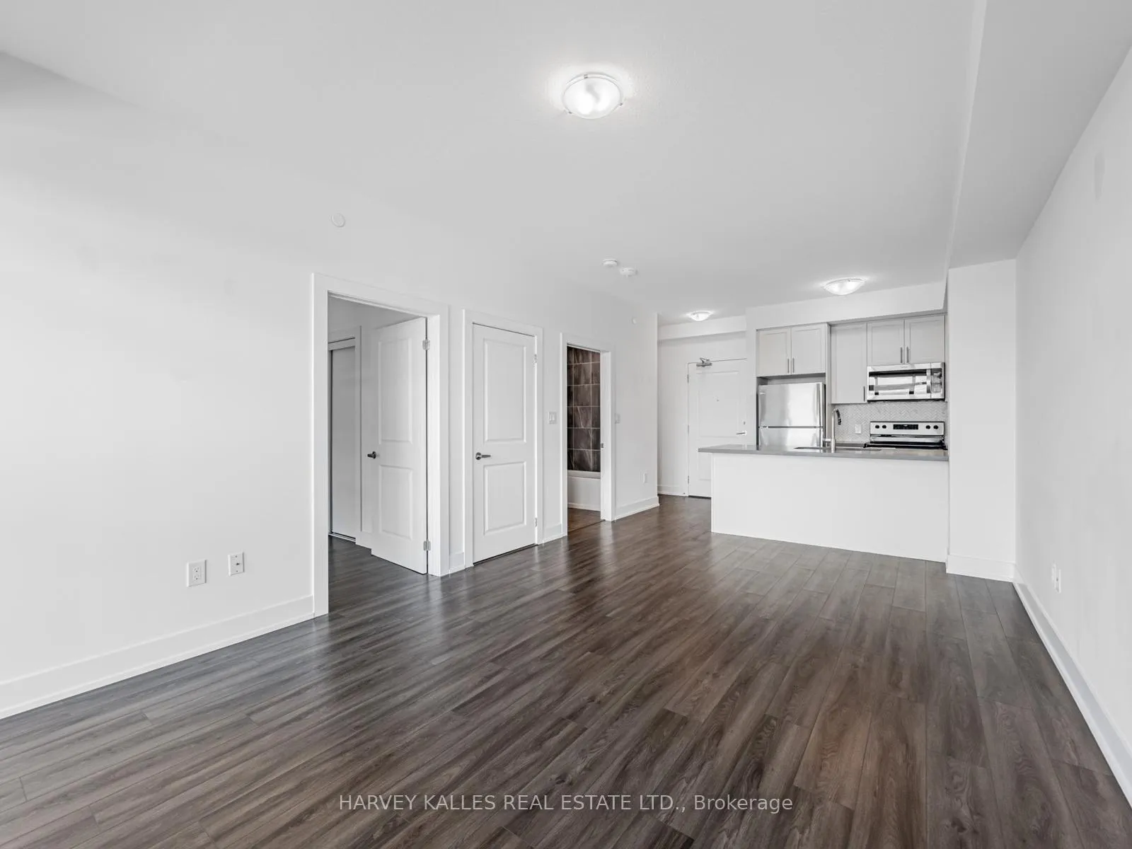 Photo 3 of Unit 604, 460 Dundas Street E, Hamilton, Waterdown — HOMEH