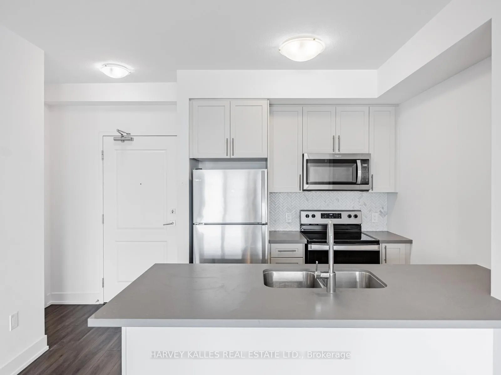 Photo 4 of Unit 604, 460 Dundas Street E, Hamilton, Waterdown — HOMEH