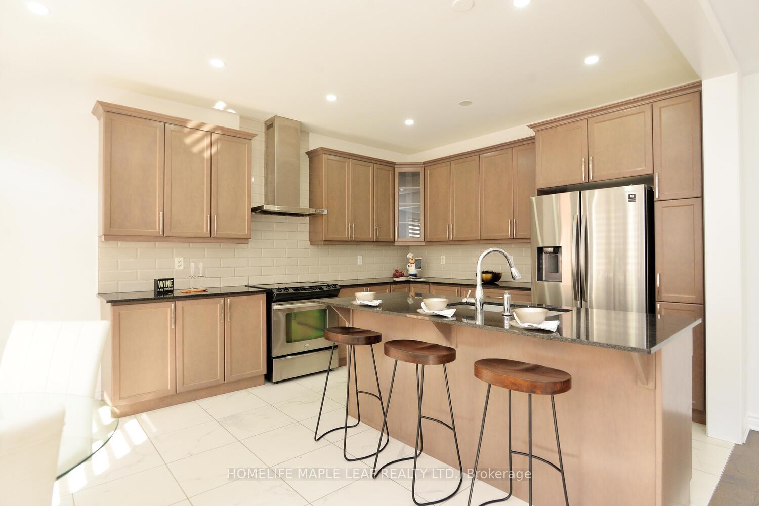 Photo 9 of 12 Eberly Woods Drive, Caledon, Rural Caledon — HOMEH