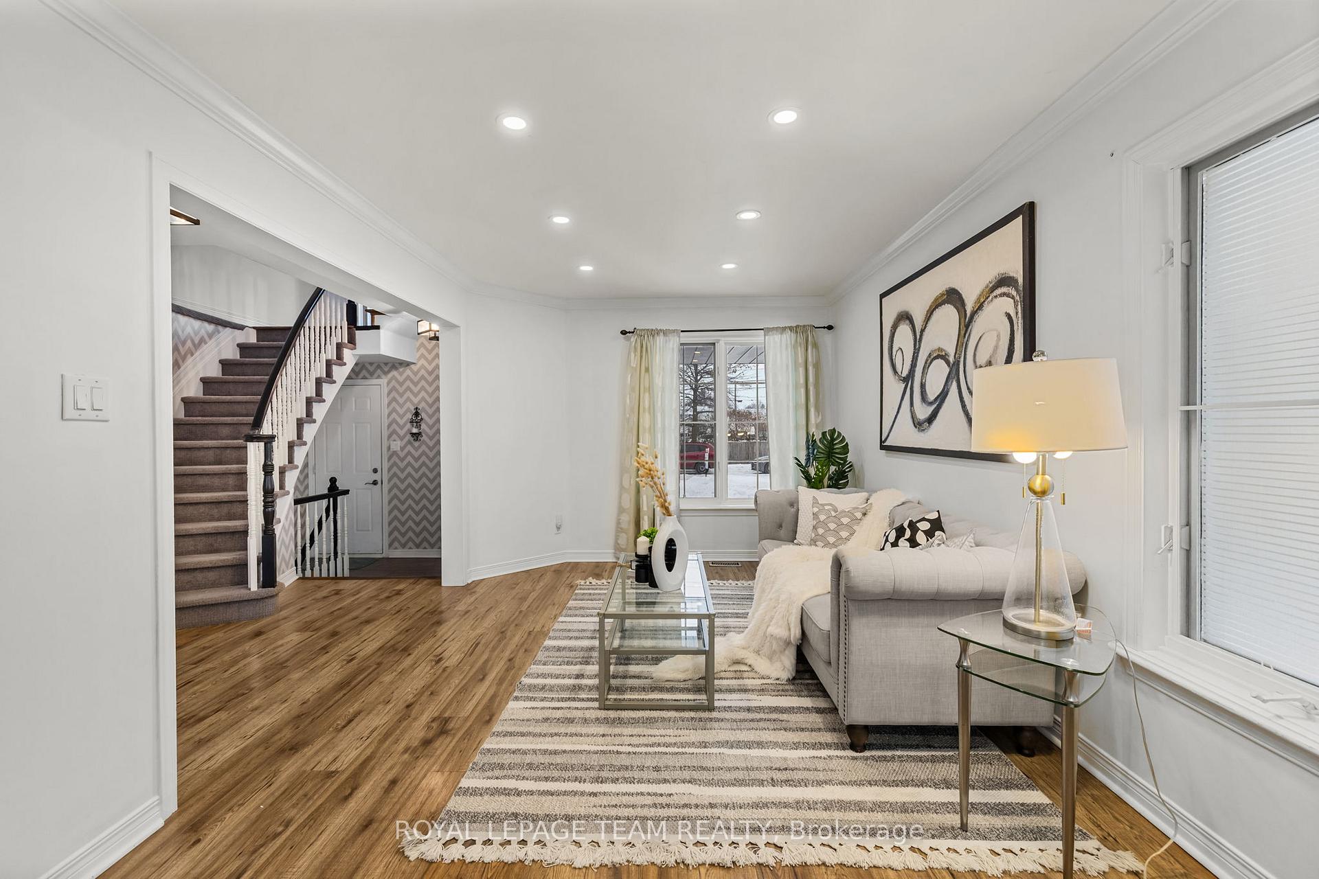 Photo 8 of 1563 Marley Crescent, Ottawa, Carson Grove — HOMEH