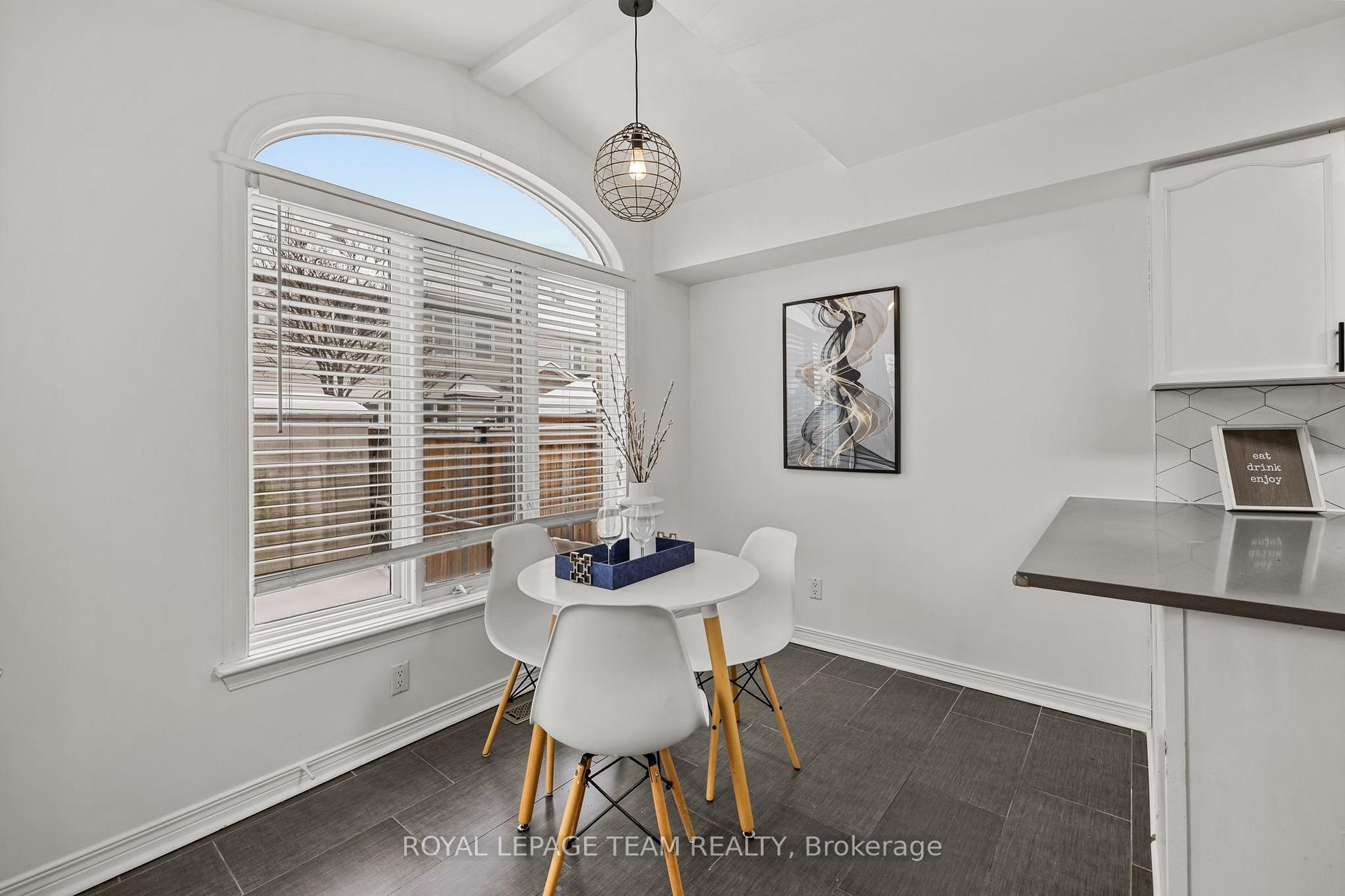 Photo 16 of 1563 Marley Crescent, Ottawa, Carson Grove — HOMEH