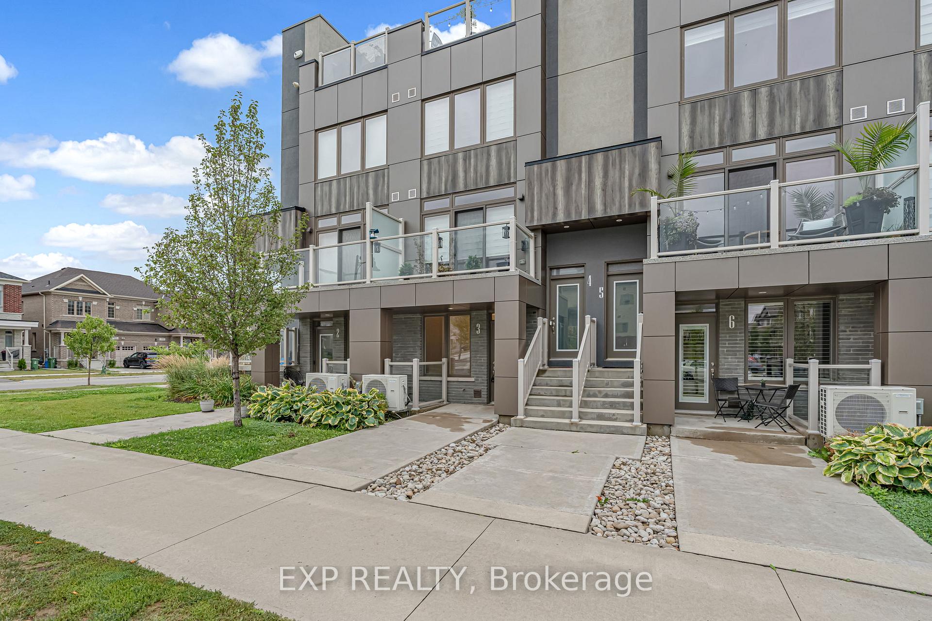 Photo 2 of Unit 3, 261 Skinner Road, Hamilton, Waterdown — HOMEH