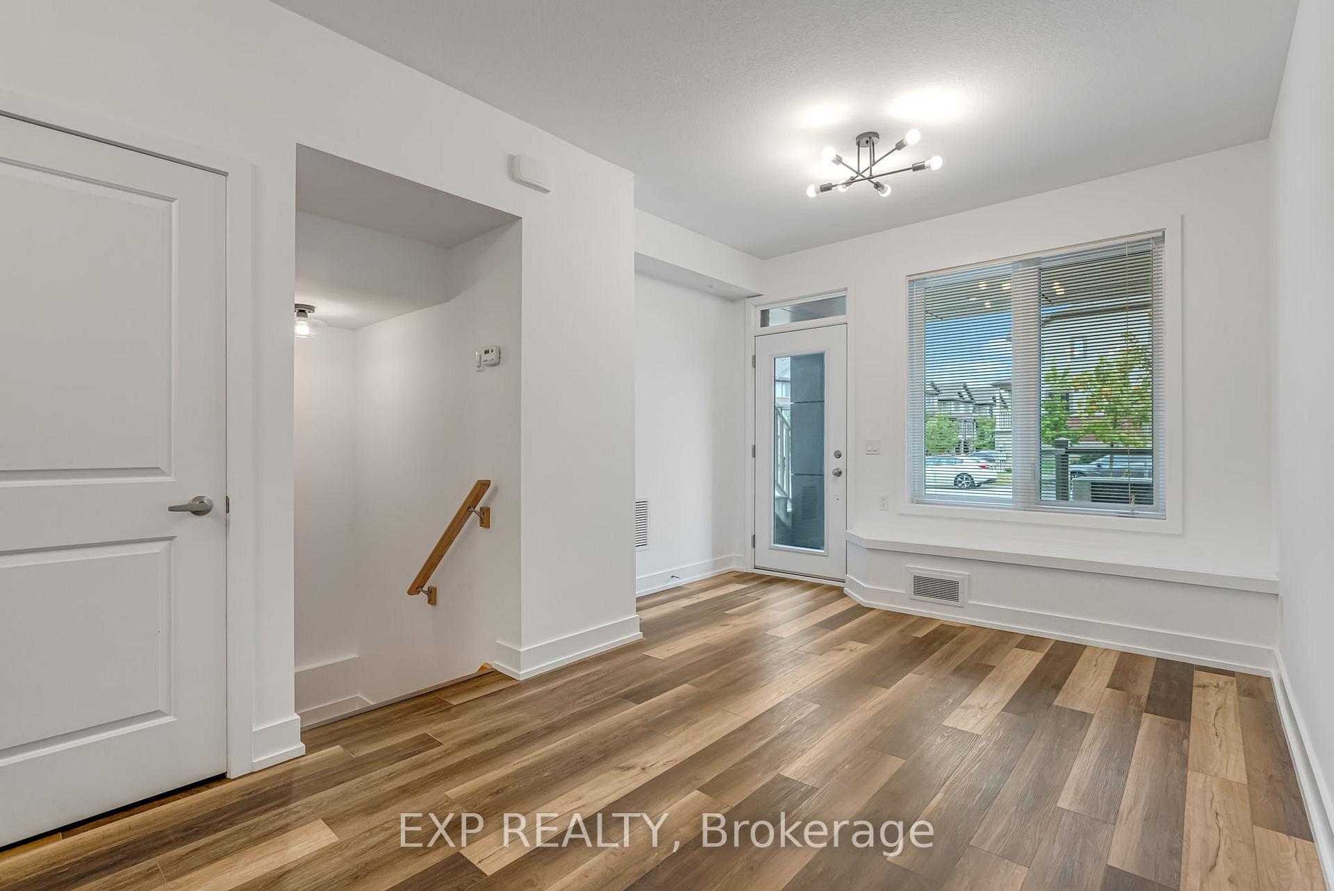 Photo 7 of Unit 3, 261 Skinner Road, Hamilton, Waterdown — HOMEH