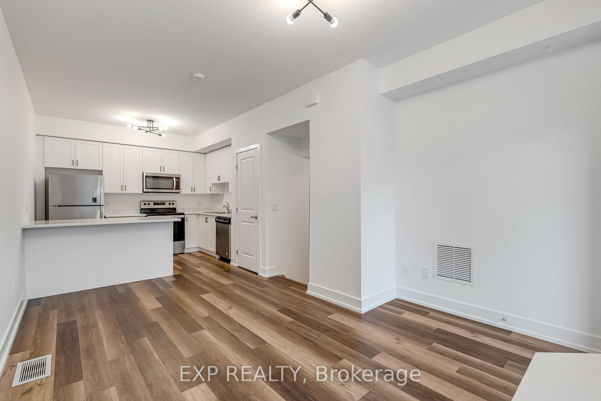 Photo 10 of Unit 3, 261 Skinner Road, Hamilton, Waterdown — HOMEH