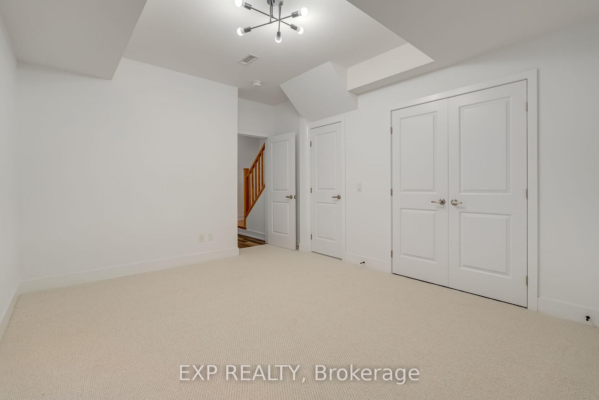 Photo 18 of Unit 3, 261 Skinner Road, Hamilton, Waterdown — HOMEH